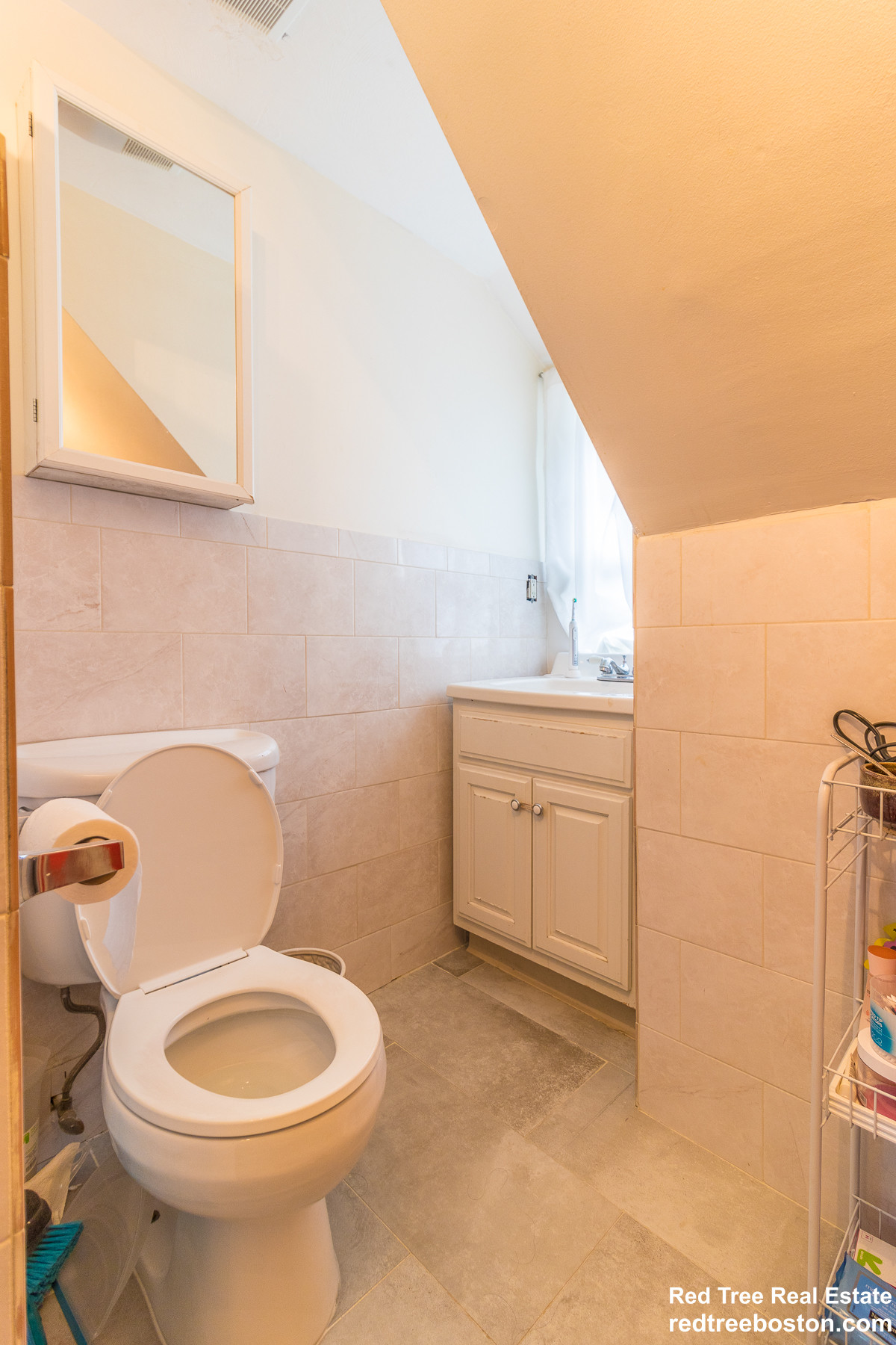 5 bed, 3 bath apartment for rent at 18 Foster St Unit 0, Brighton — photo 18 of 26