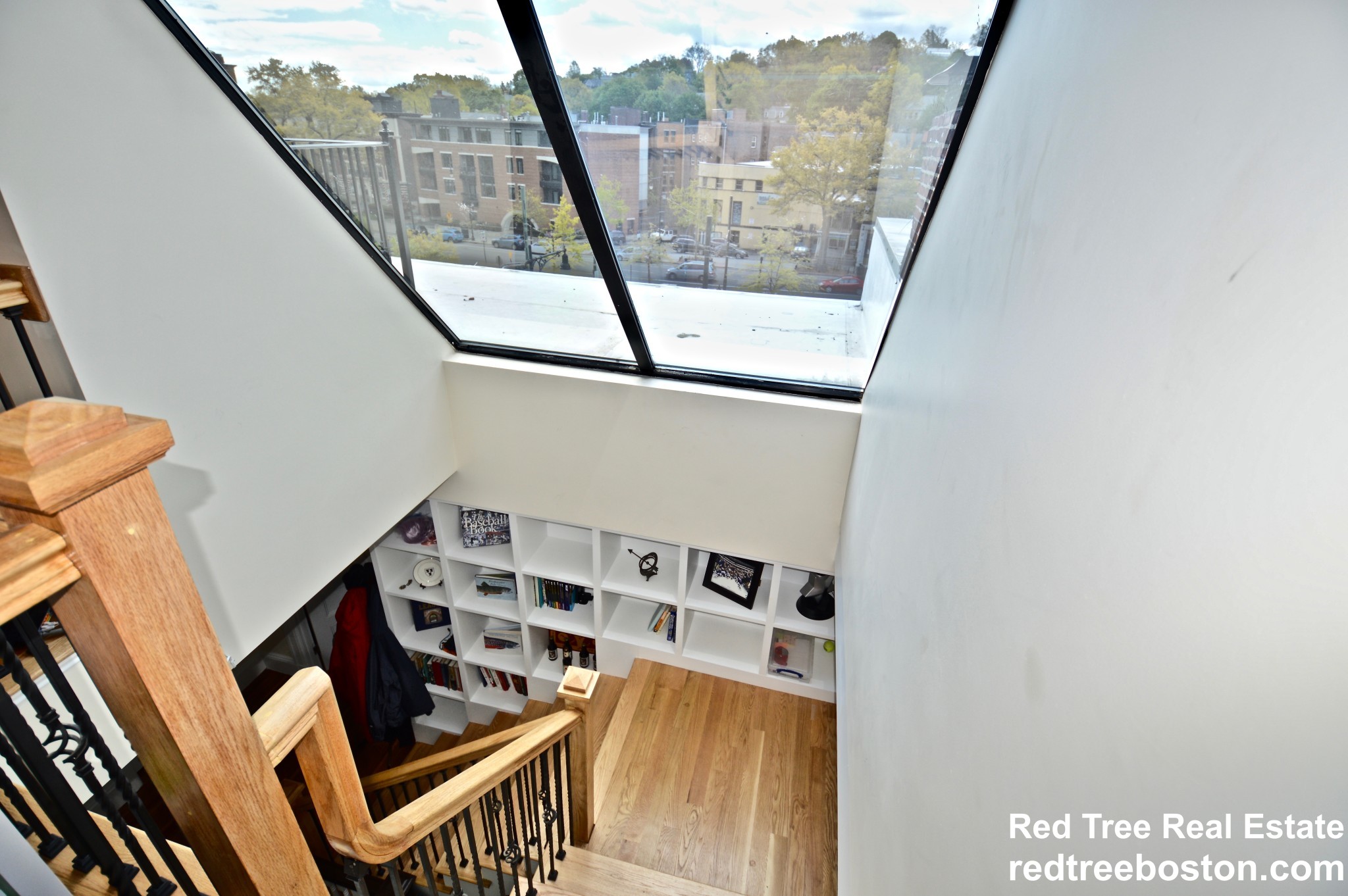 1616 Beacon St, Brookline Hills