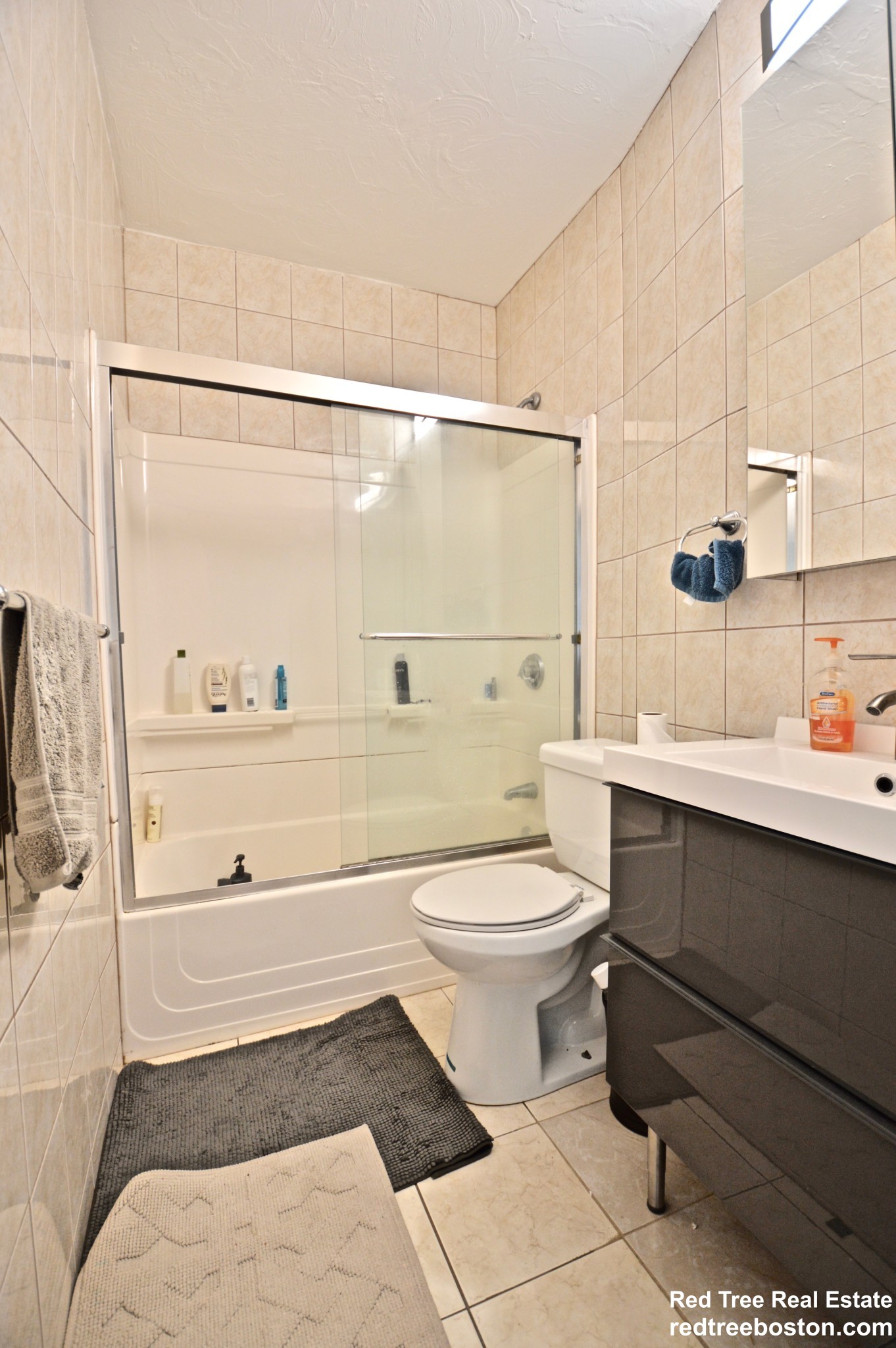 1616 Beacon St, Brookline Hills