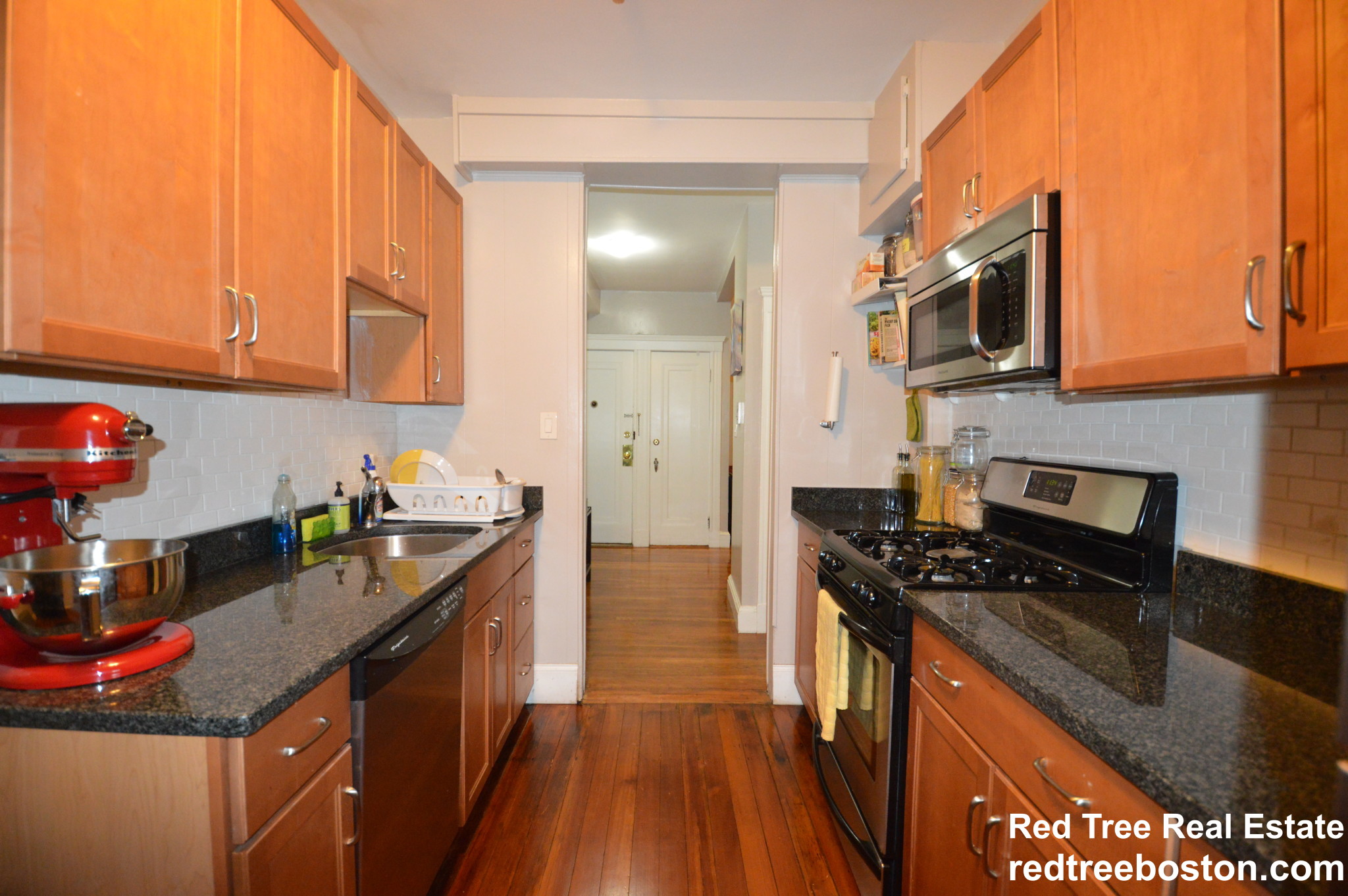 1 bed, 1 bath apartment for rent at 2001 Commonwealth Ave Unit 8, Brighton — photo 4 of 17