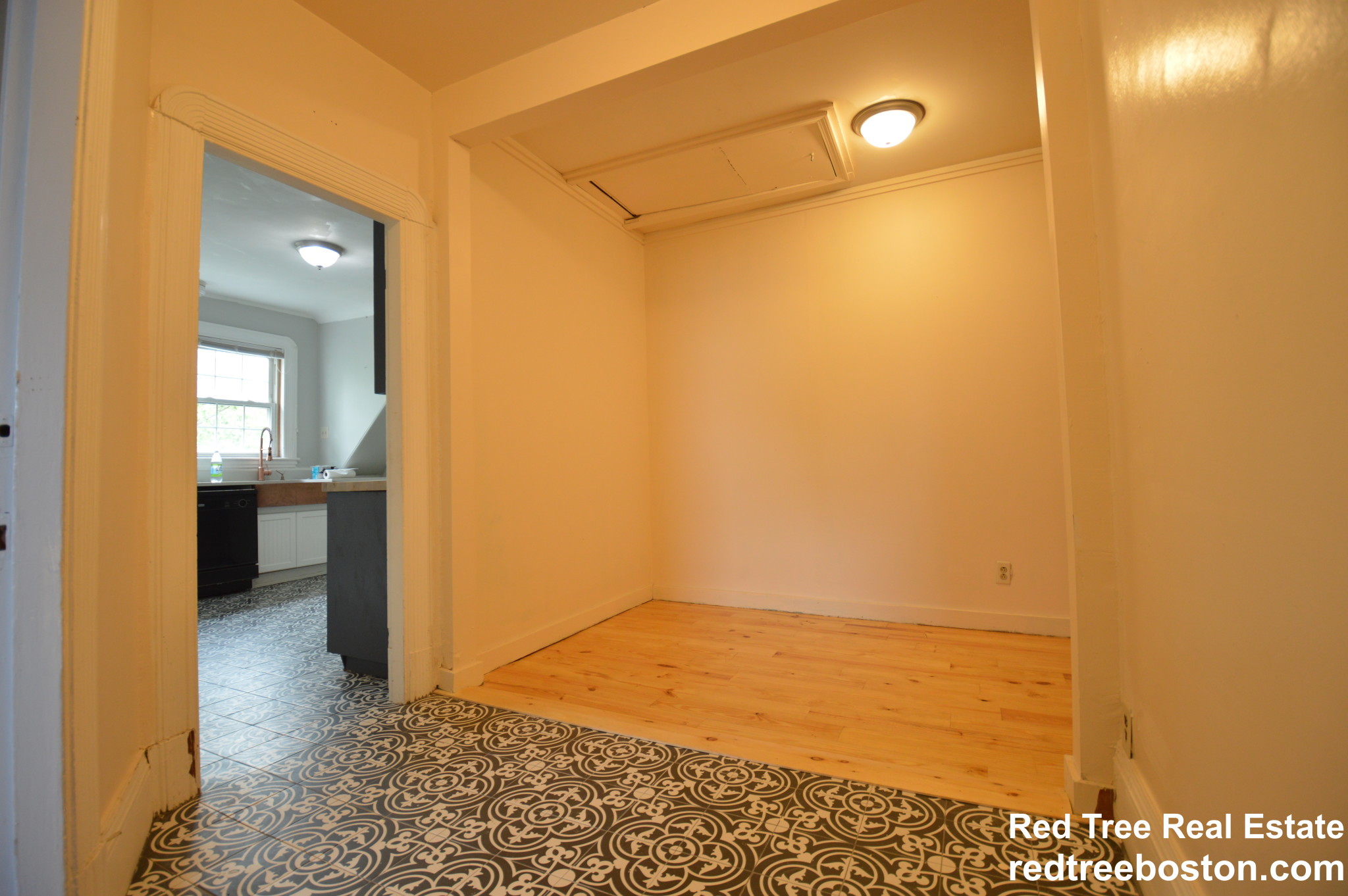 1 bed, 1 bath apartment for rent at 11 Pleasant St Unit 3, Dorchester — photo 18 of 22