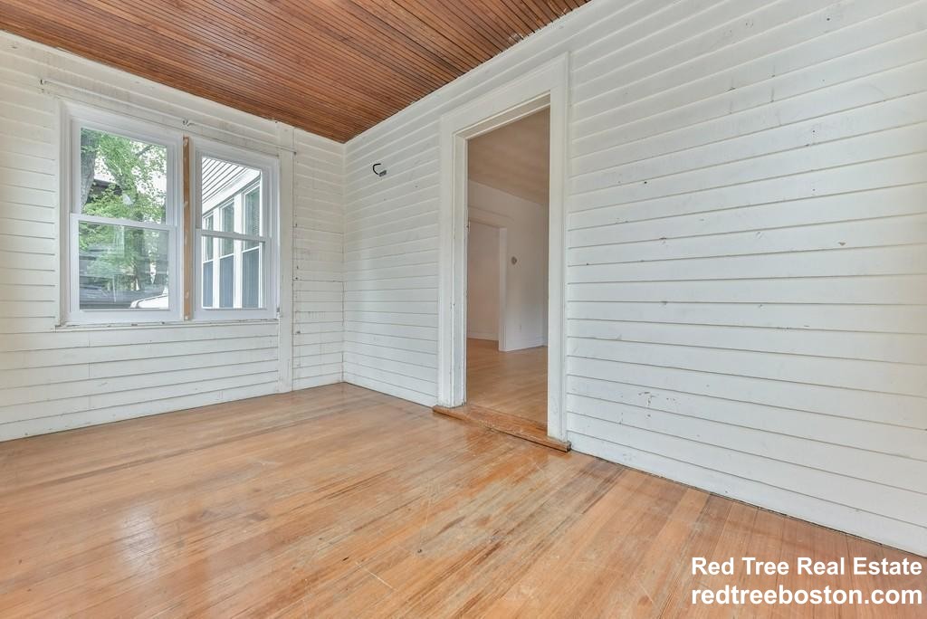 6 Upcrest Rd, Brighton