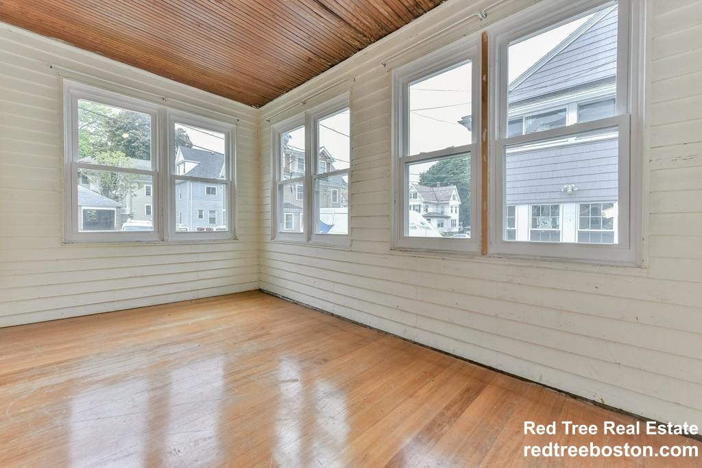 6 Upcrest Rd, Brighton