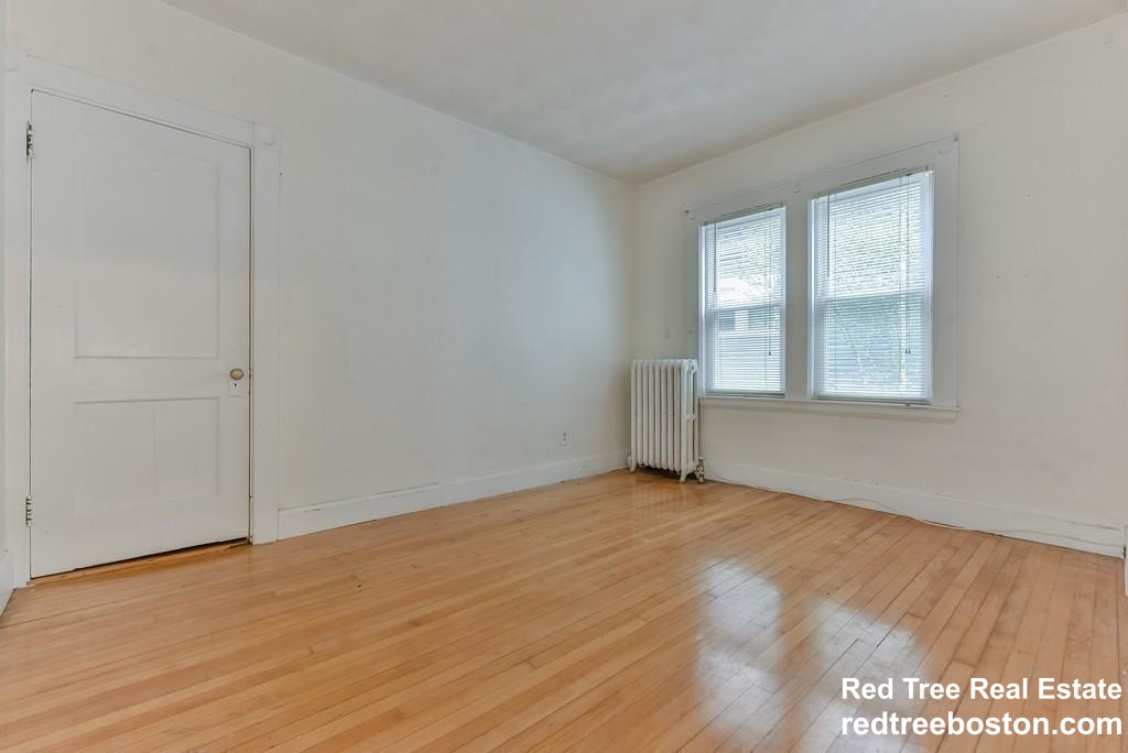 6 Upcrest Rd, Brighton