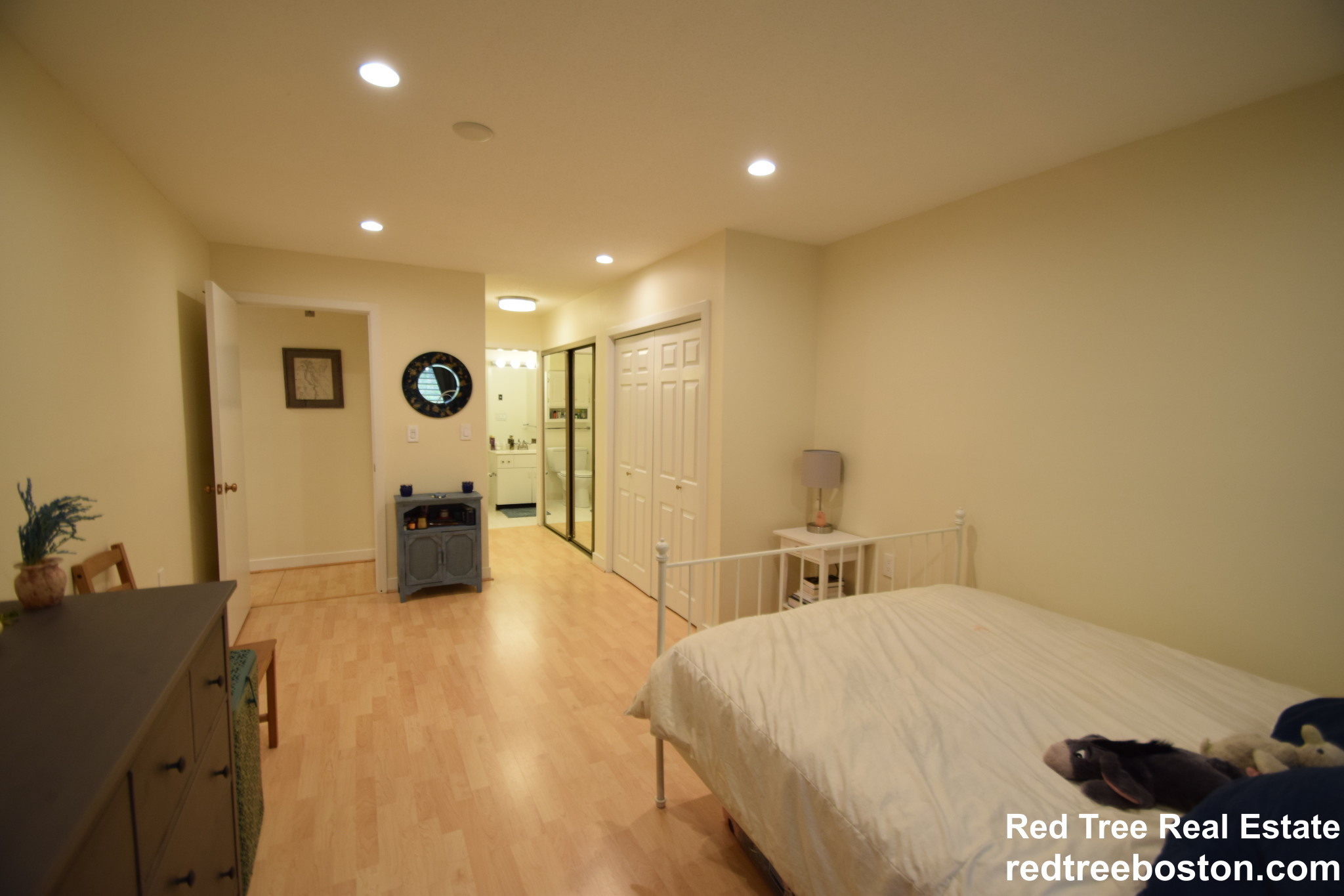 100 Rosemary Way, Needham