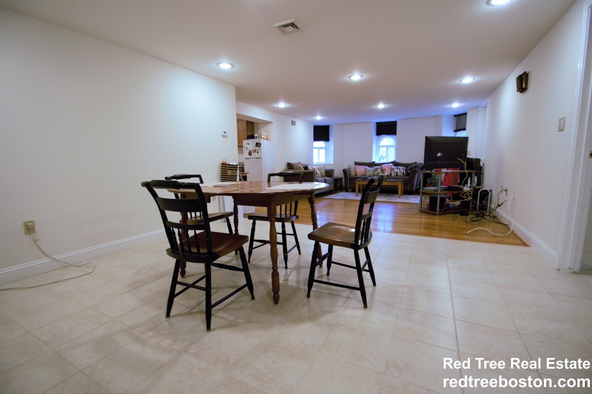 2 bed, 1 bath apartment for rent at 31 York Tr Unit 1, Brookline — photo 8 of 25