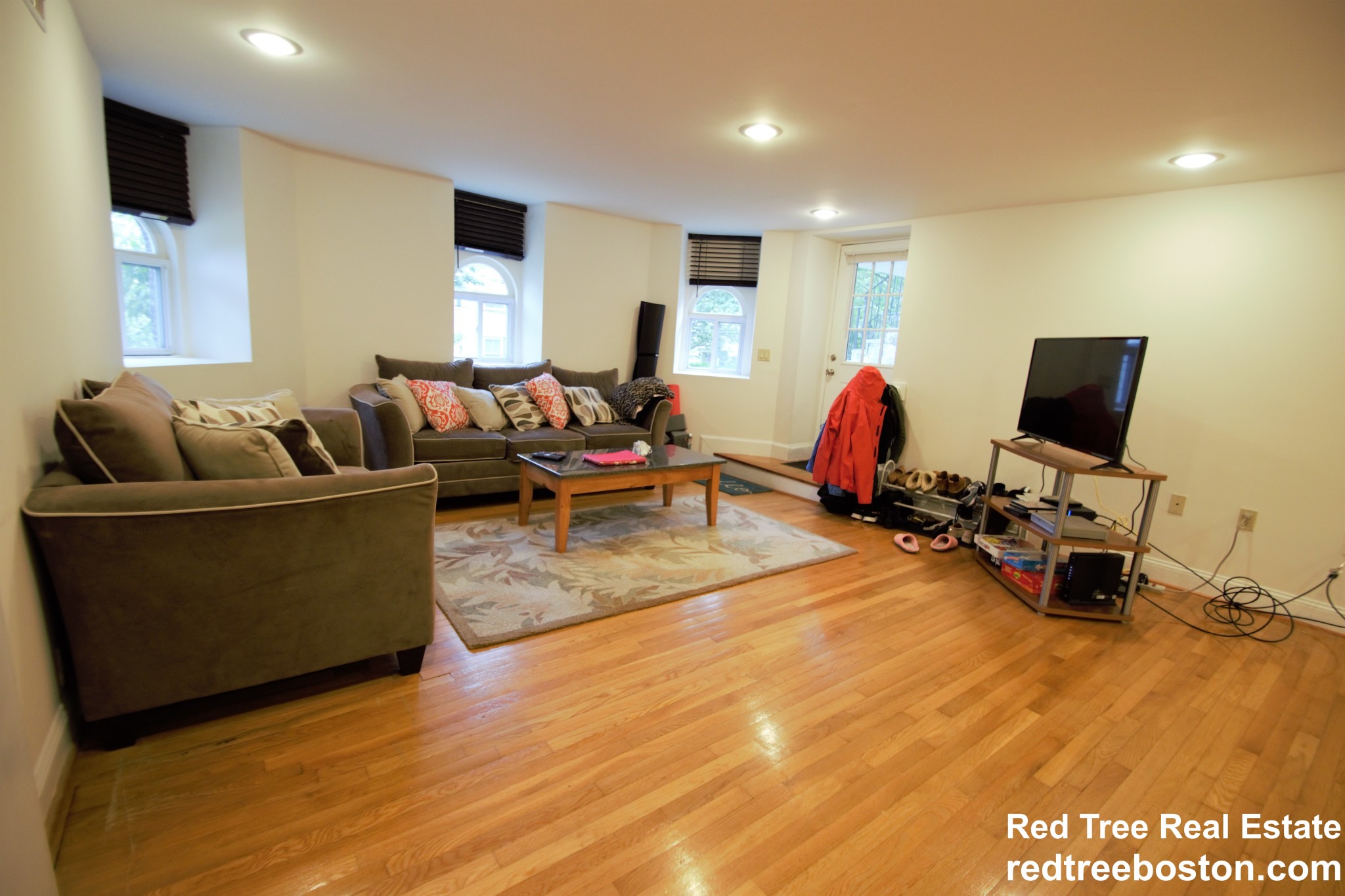 2 bed, 1 bath apartment for rent at 31 York Tr Unit 1, Brookline — photo 9 of 25
