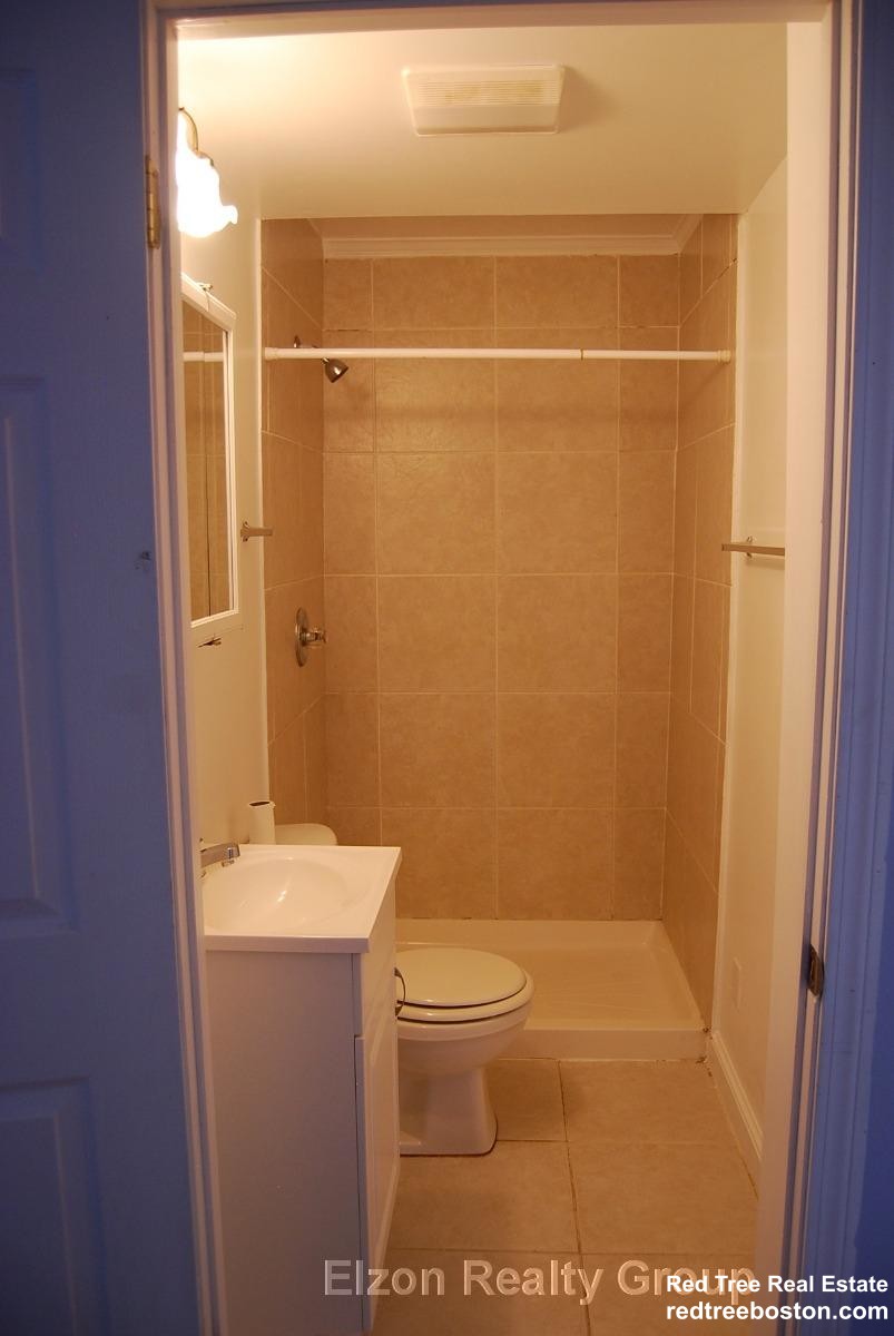 95 Undine Rd, Brighton