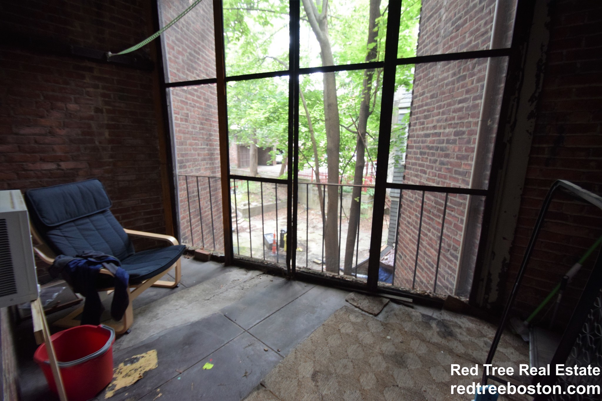 33 Stearns Rd, Coolidge Corner