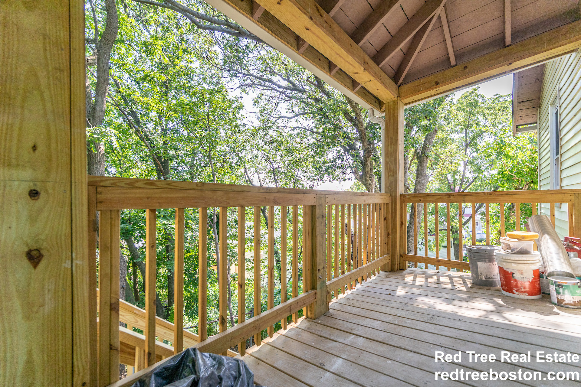 12 Logan St, Roxbury