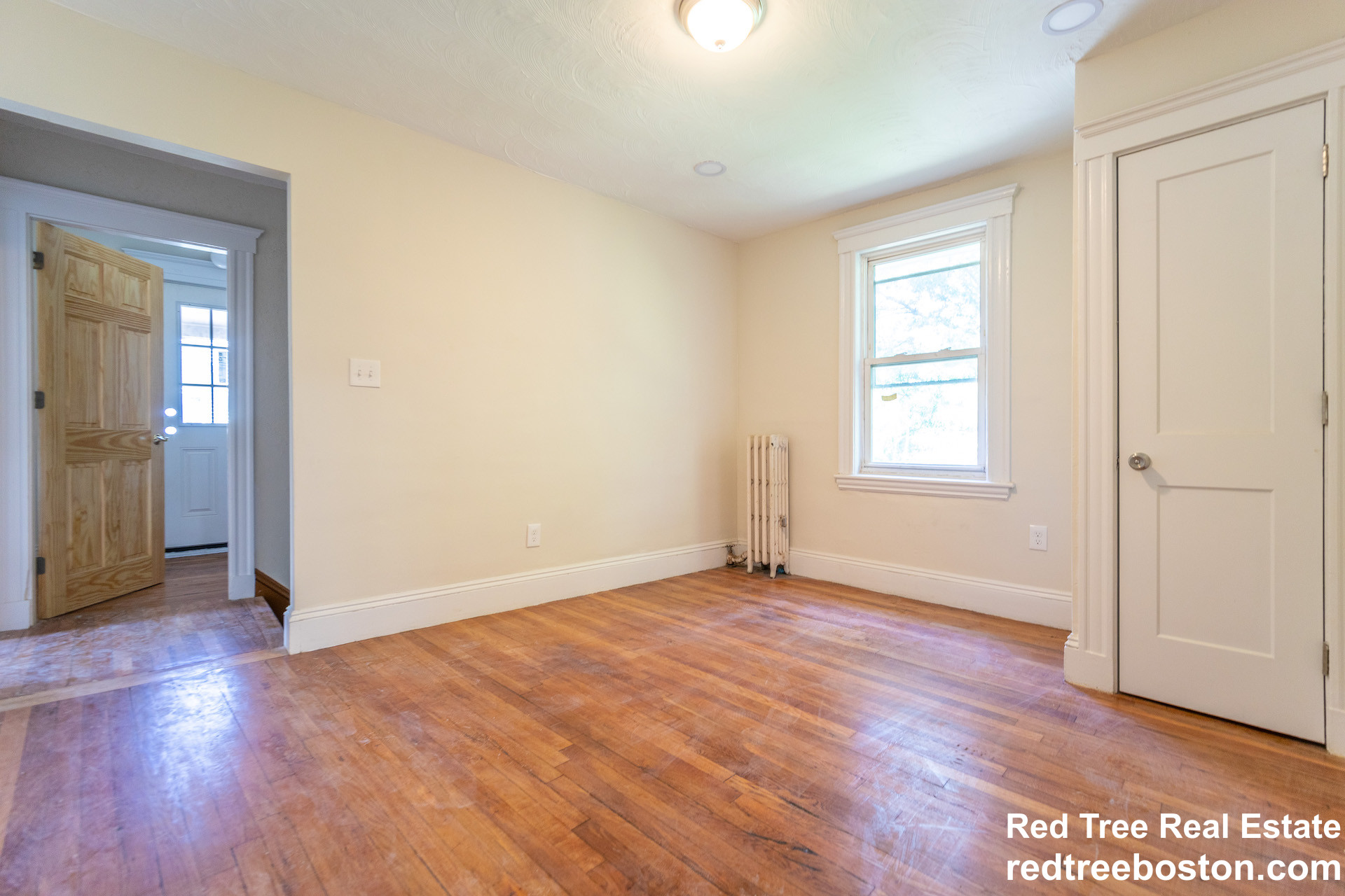 12 Logan St, Roxbury