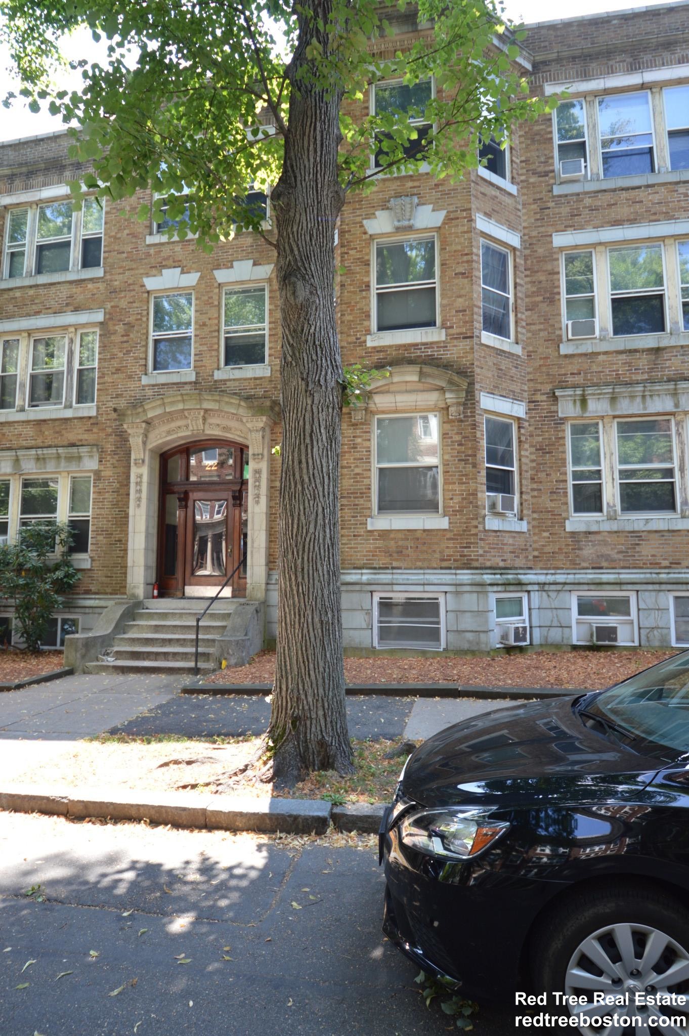 22 Euston St, Brookline Village