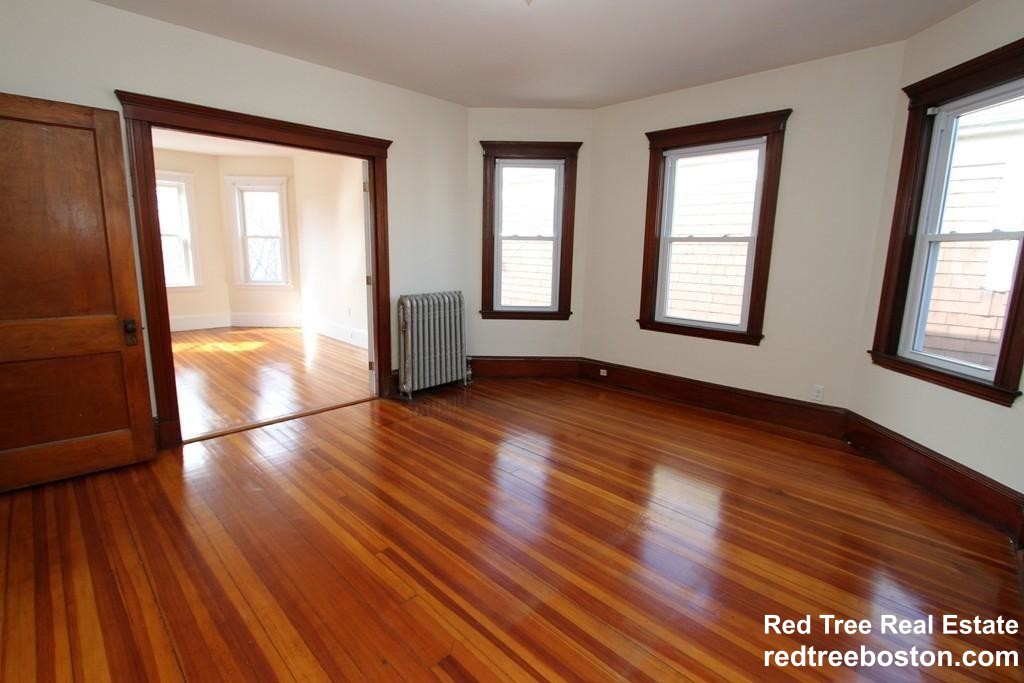 68 Bakersfield St, Dorchester