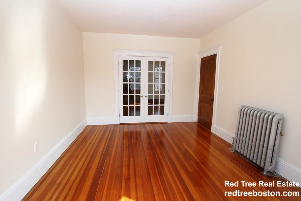 68 Bakersfield St, Dorchester