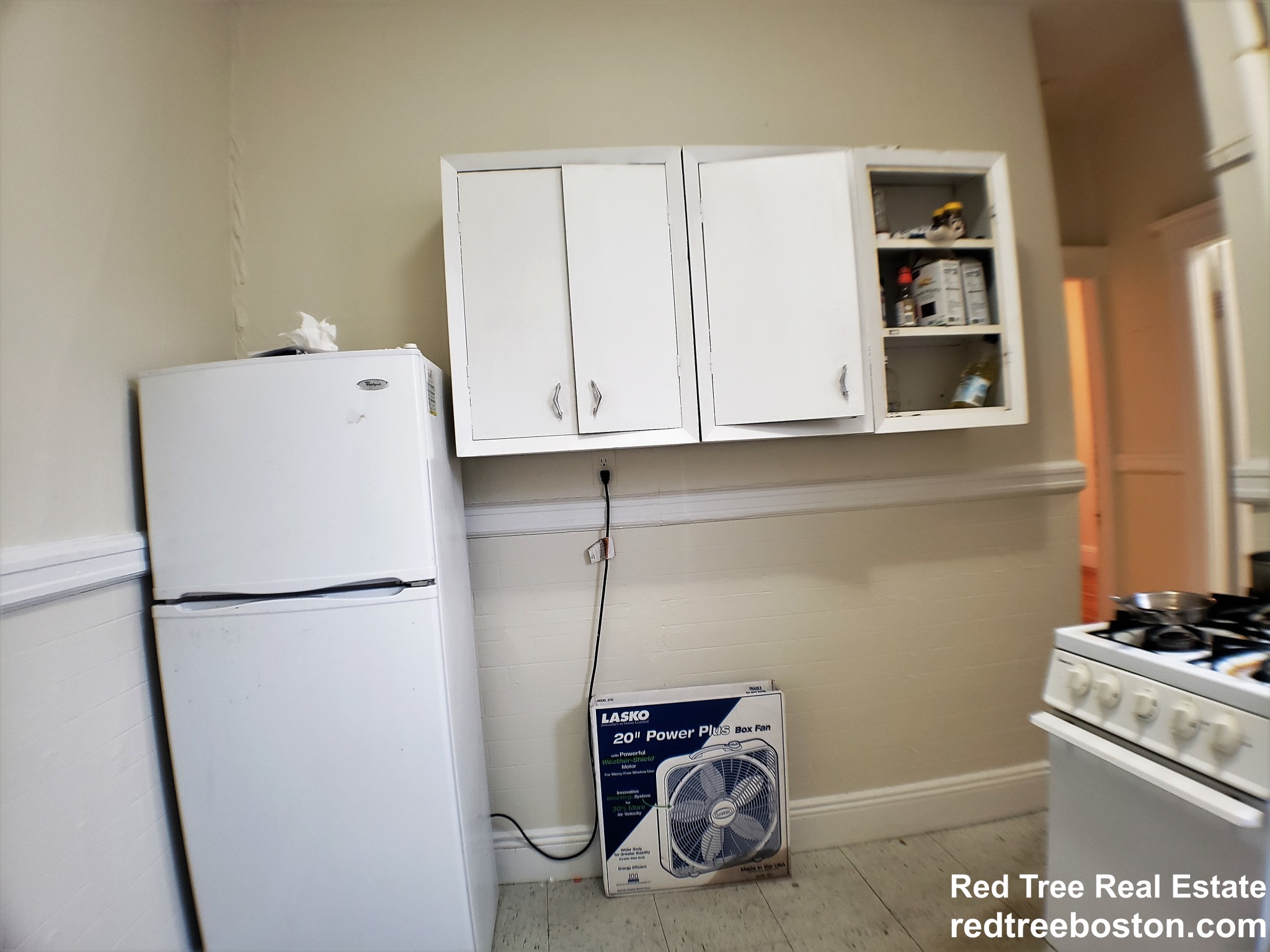 2 bed, 1 bath apartment for rent at 9 Egremont Rd Unit 9, Brighton — photo 4 of 13