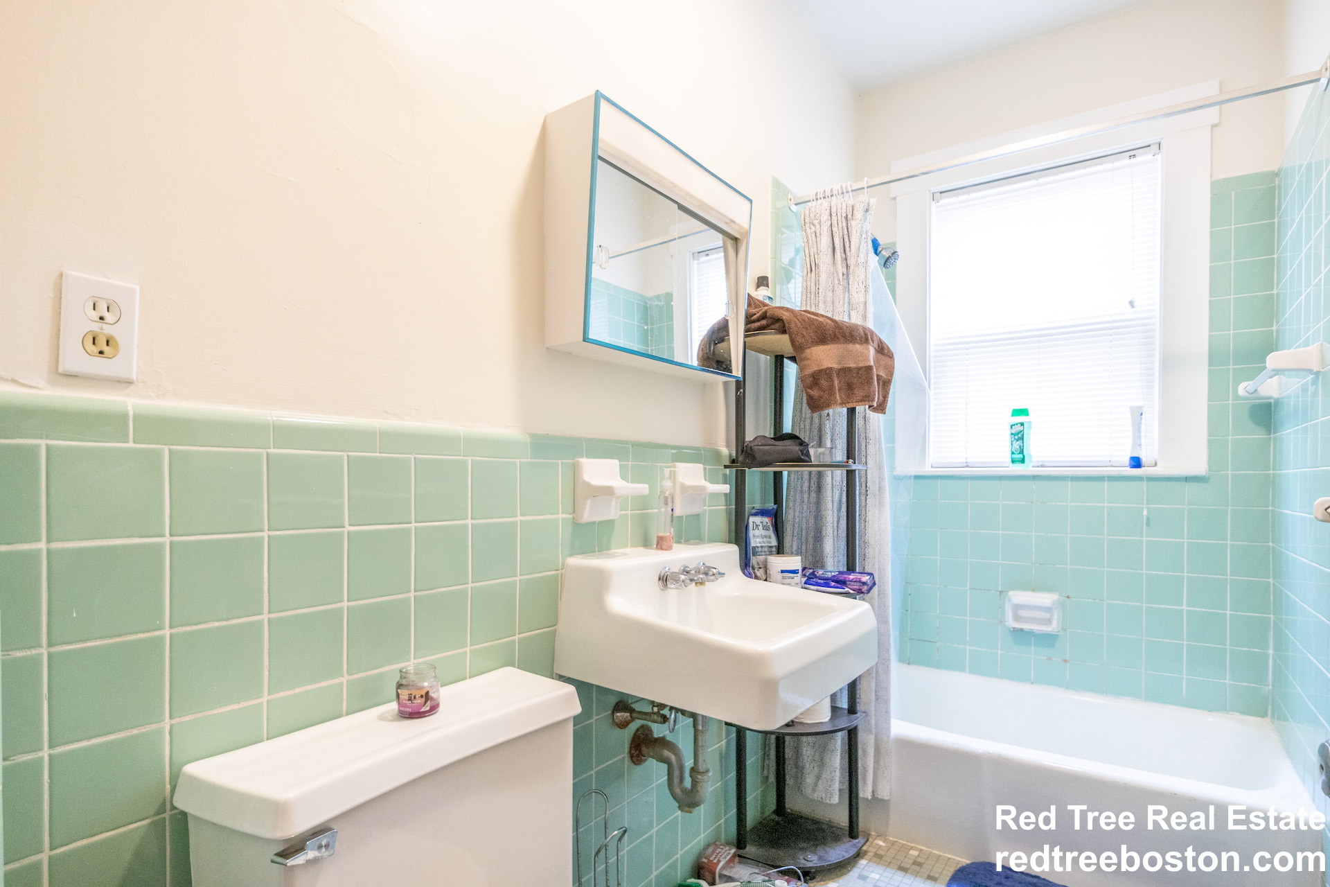 68 Bakersfield St, Dorchester