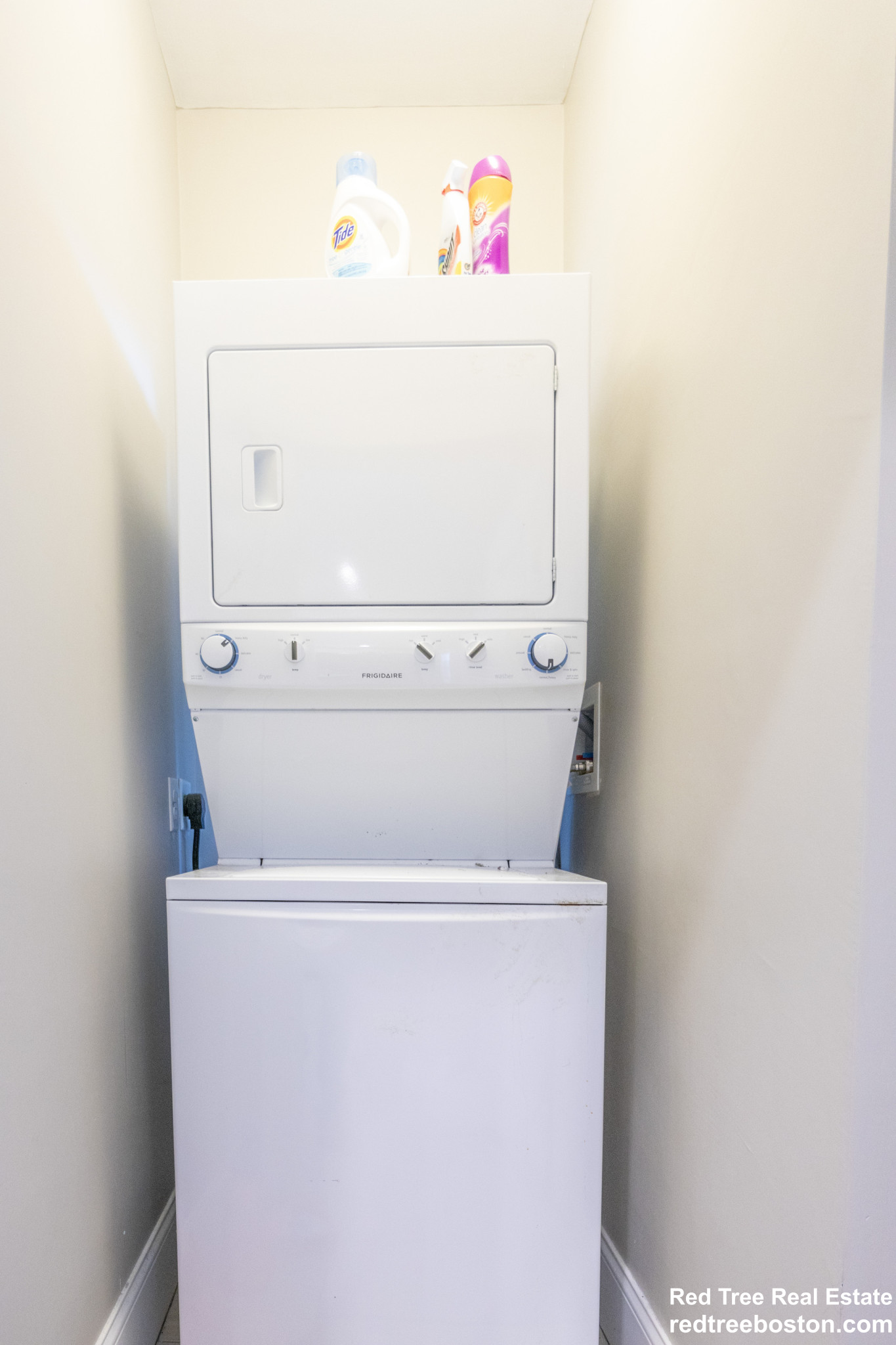 8 Roach St, Dorchester