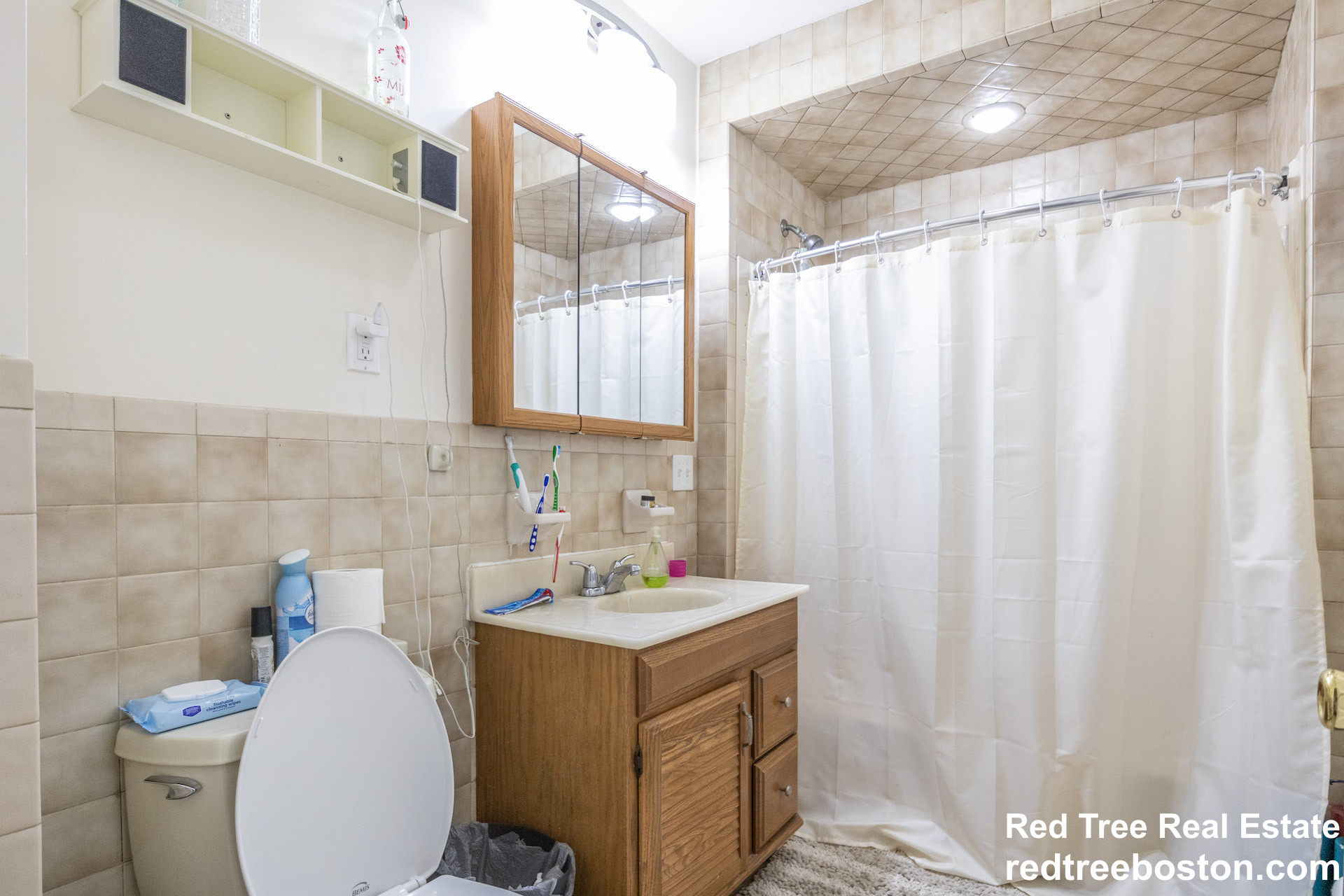 4 bed, 1.5 bath apartment for rent at 35 Harbor View St Unit 3, Dorchester — photo 9 of 23