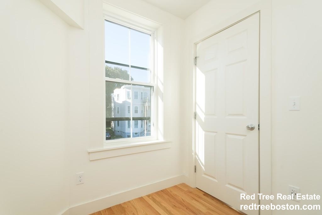 1 bed, 1 bath apartment for rent at 150 Pleasant St Unit 3, Dorchester — photo 19 of 25