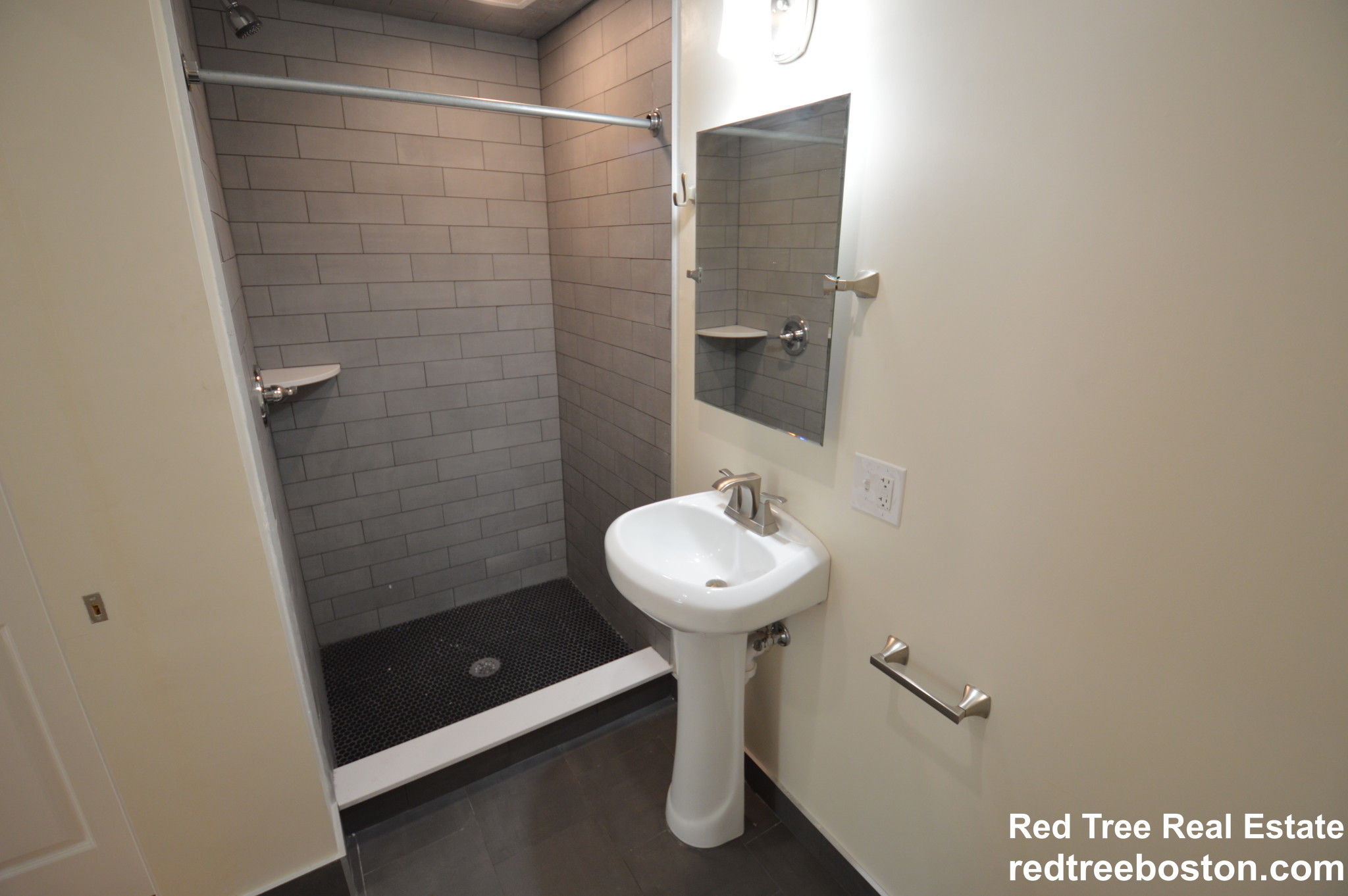 549 Washington St, Brighton