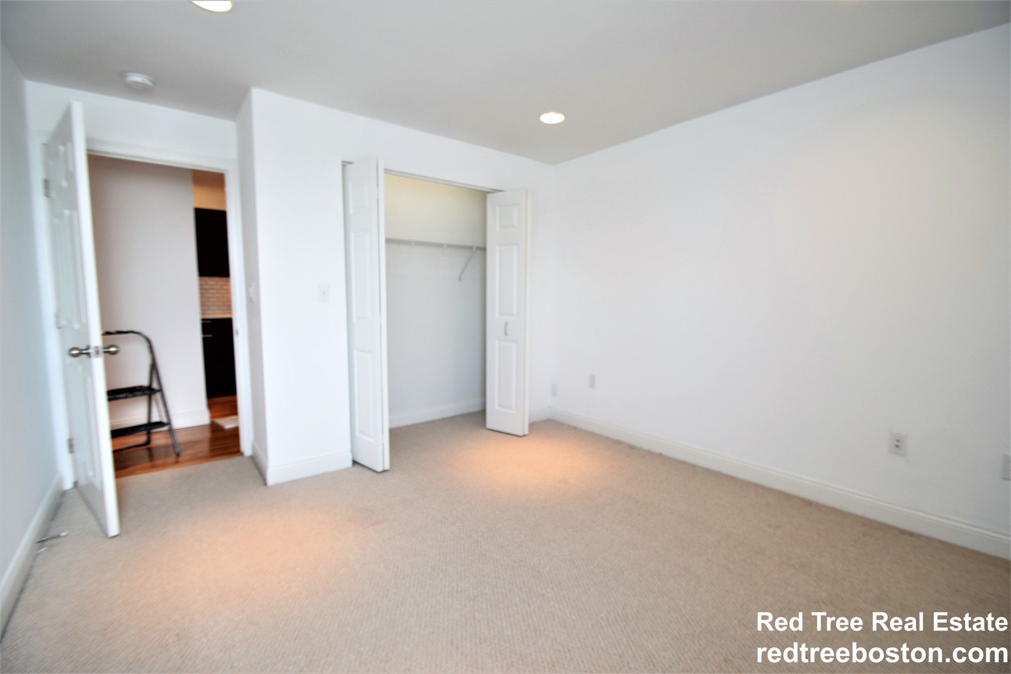 100 Jersey St, Fenway