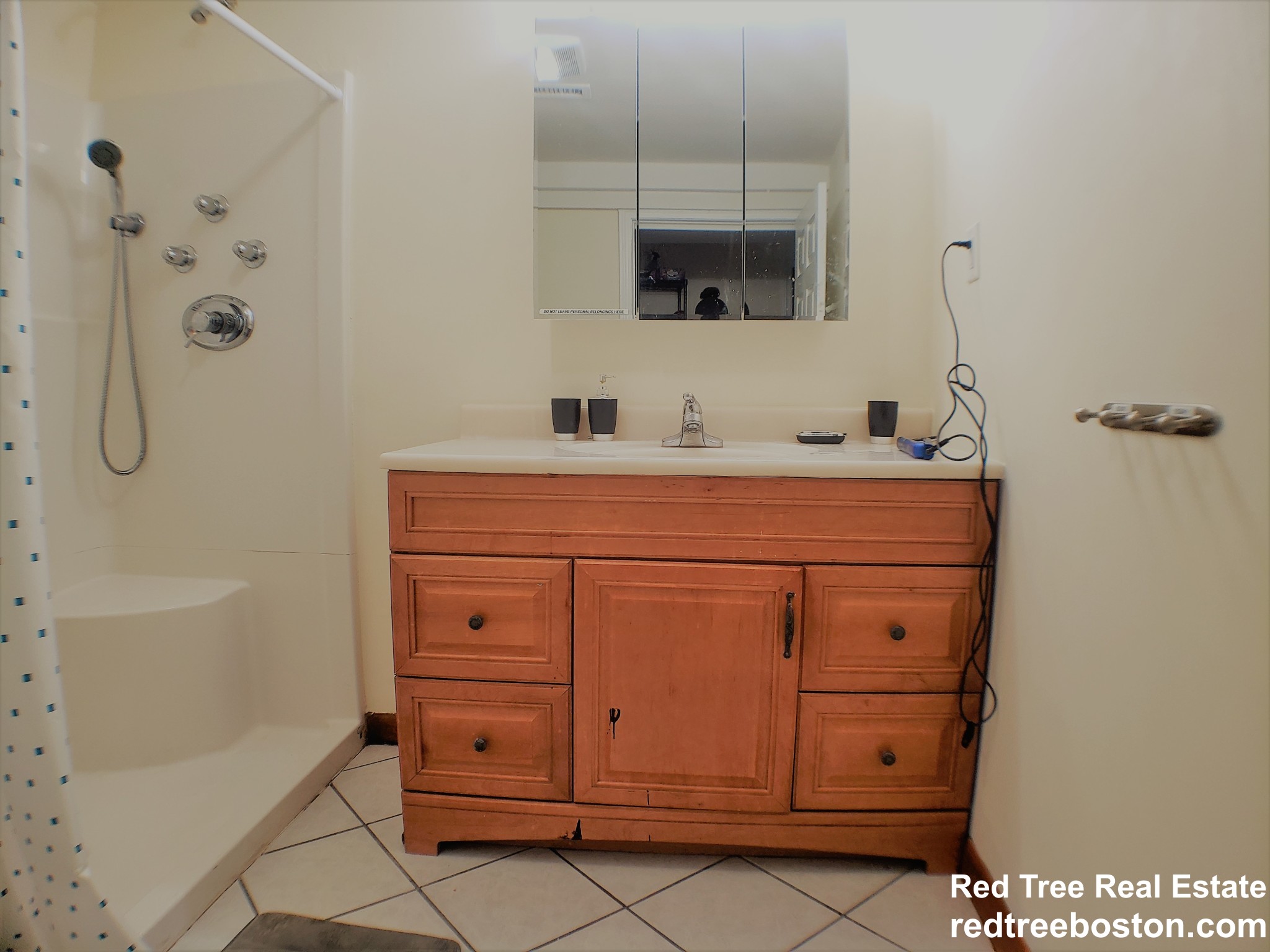 4 bed, 2 bath apartment for rent at 29 Sutherland Rd Unit A, Brighton — photo 38 of 50