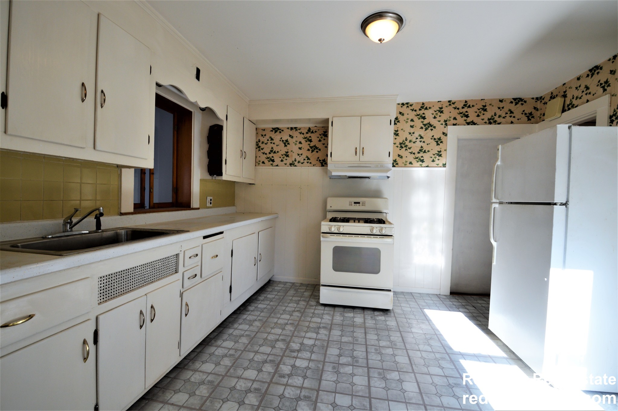 334 River St, West Newton