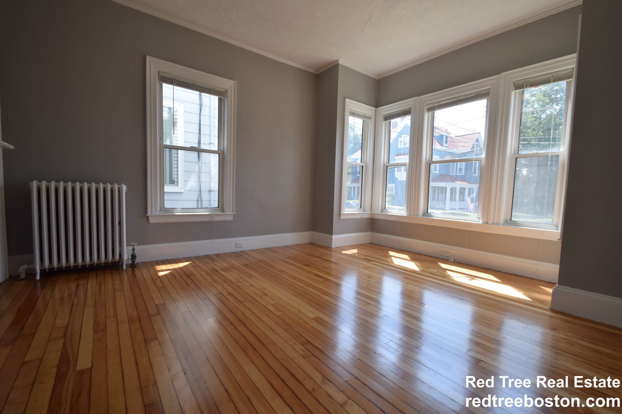 4 bed, 2 bath apartment for rent at 83 Surrey St Unit 1, Brighton — photo 5 of 27