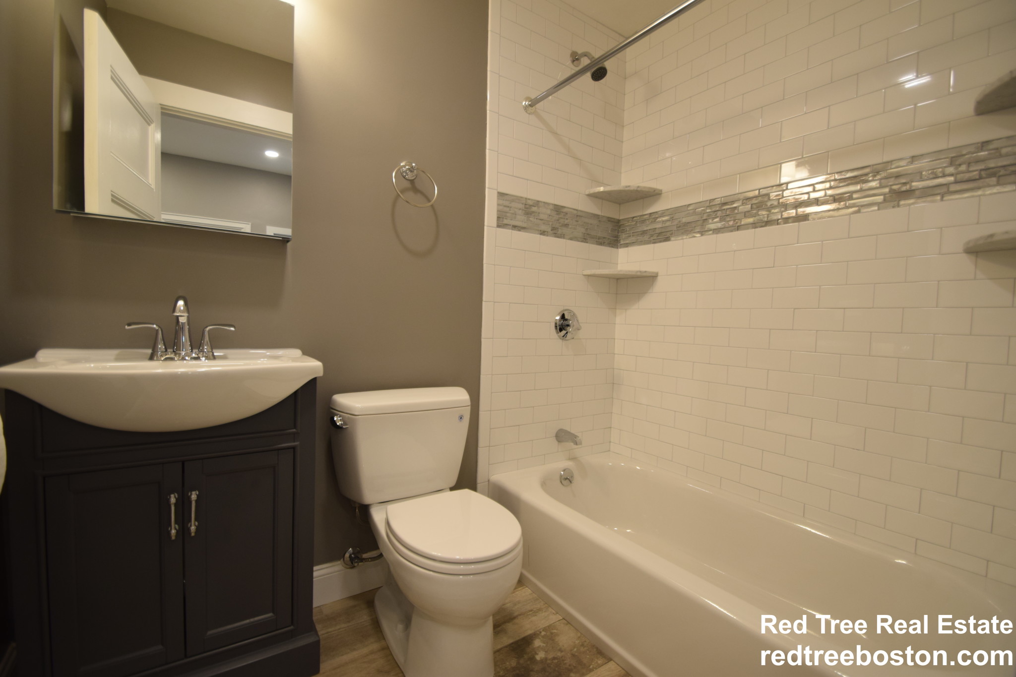 4 bed, 2 bath apartment for rent at 83 Surrey St Unit 1, Brighton — photo 16 of 27