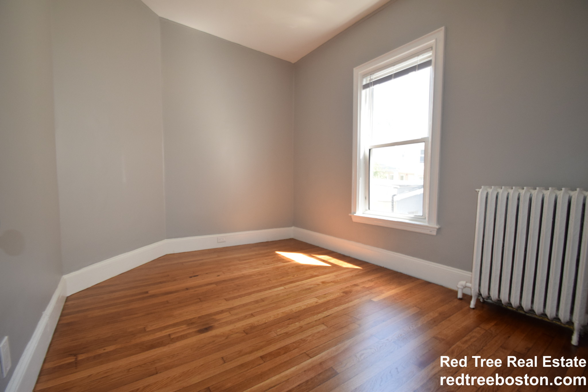 4 bed, 2 bath apartment for rent at 83 Surrey St Unit 1, Brighton — photo 19 of 27