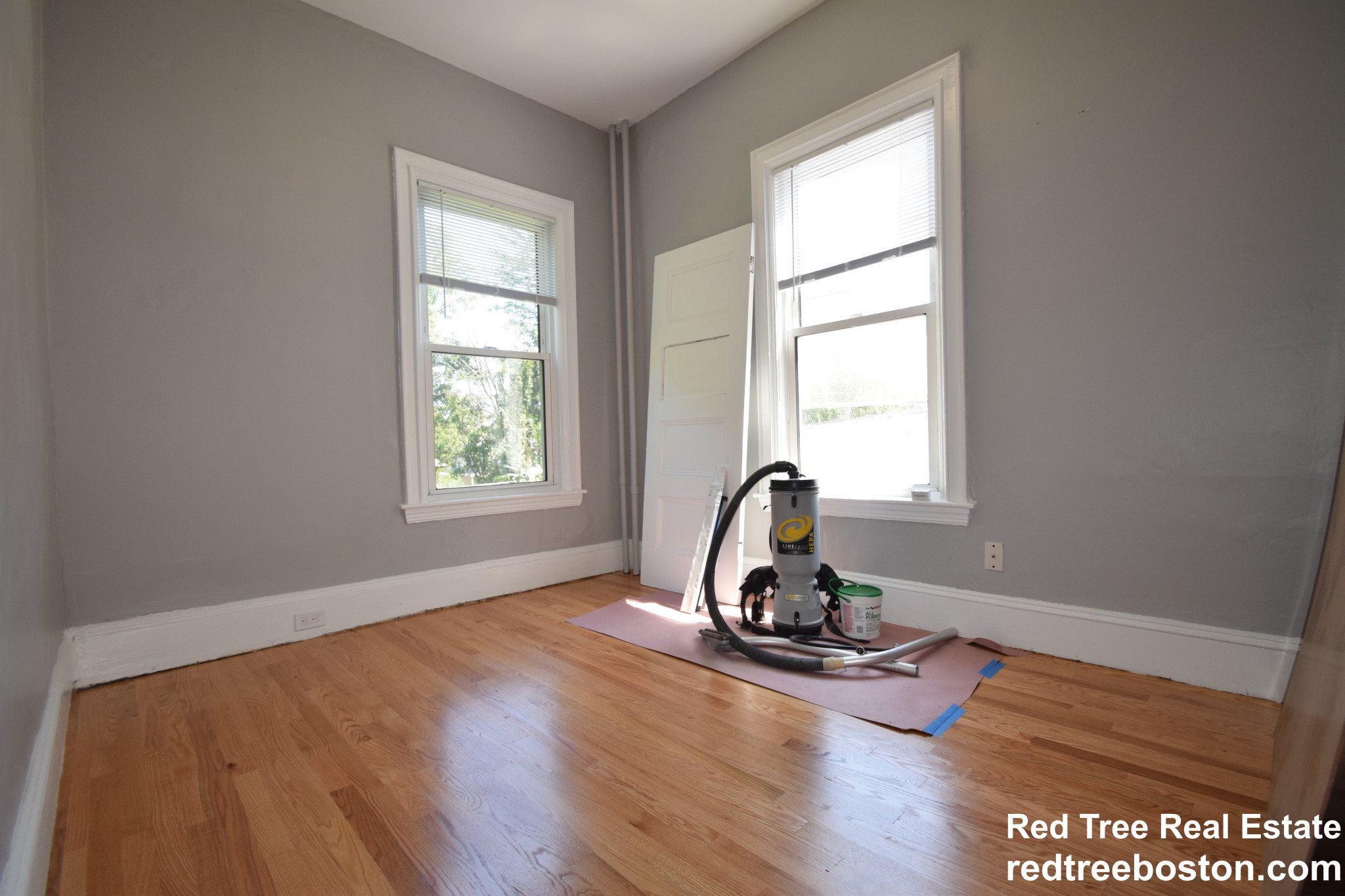 4 bed, 2 bath apartment for rent at 83 Surrey St Unit 1, Brighton — photo 20 of 27