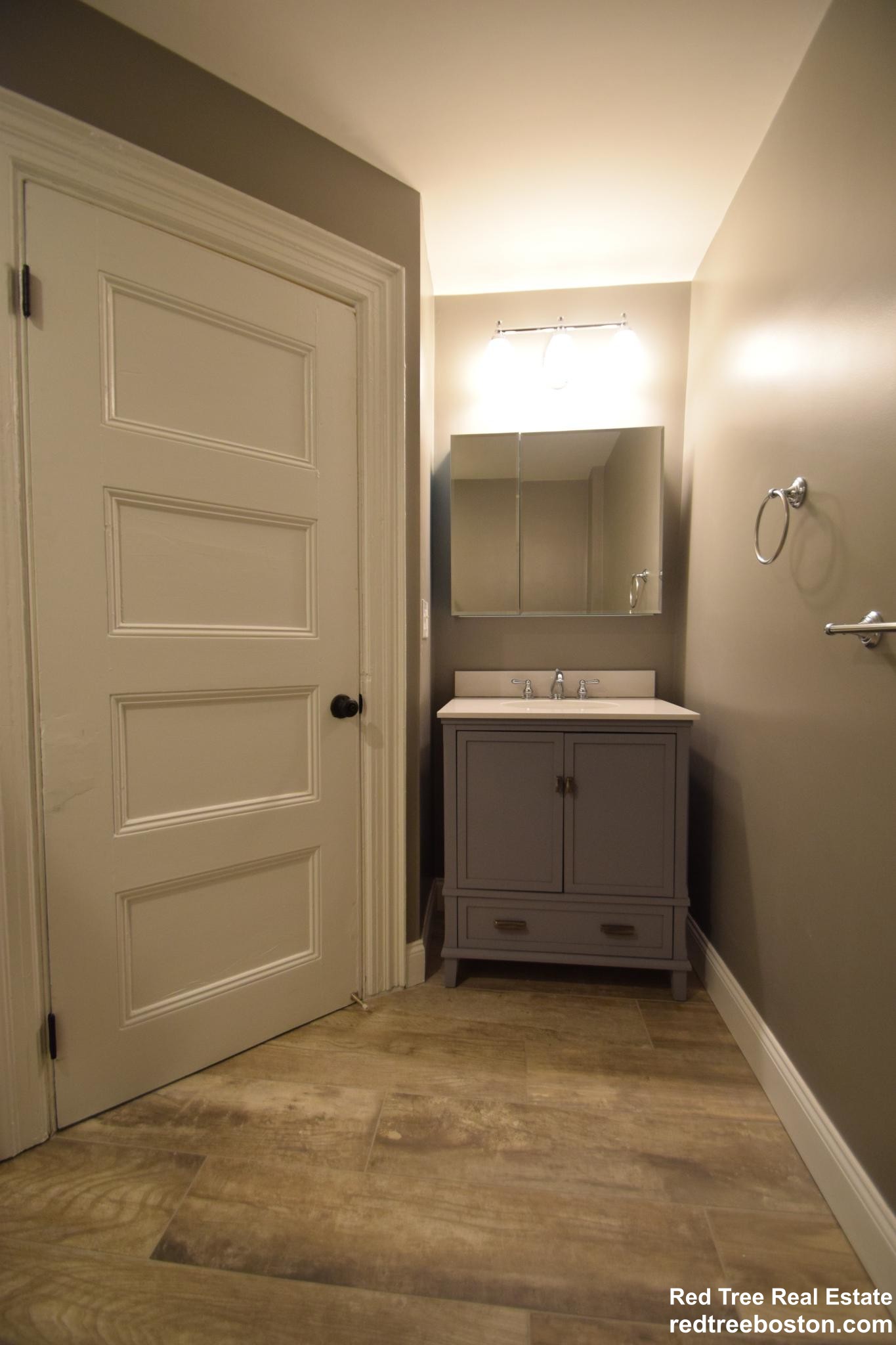 4 bed, 2 bath apartment for rent at 83 Surrey St Unit 1, Brighton — photo 22 of 27