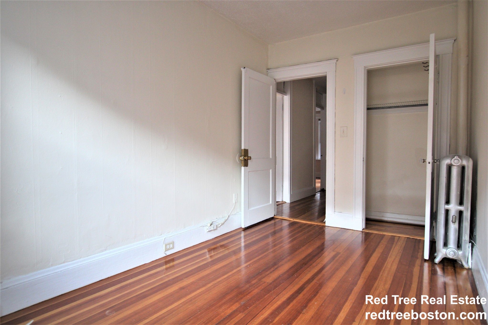 6 Barrows St, Allston