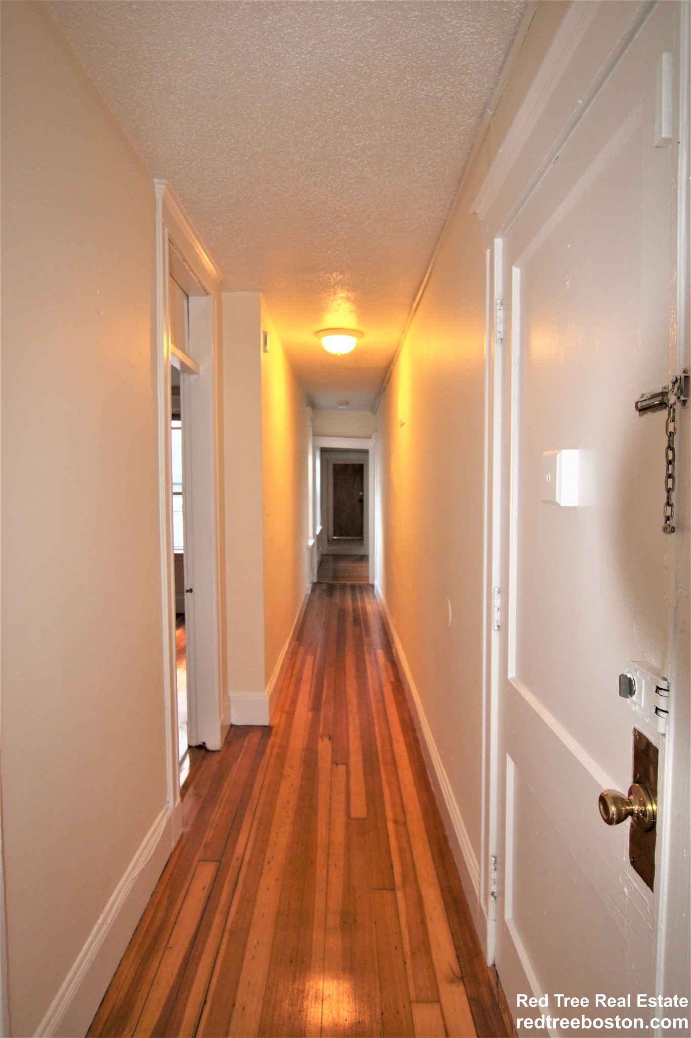 6 Barrows St, Allston