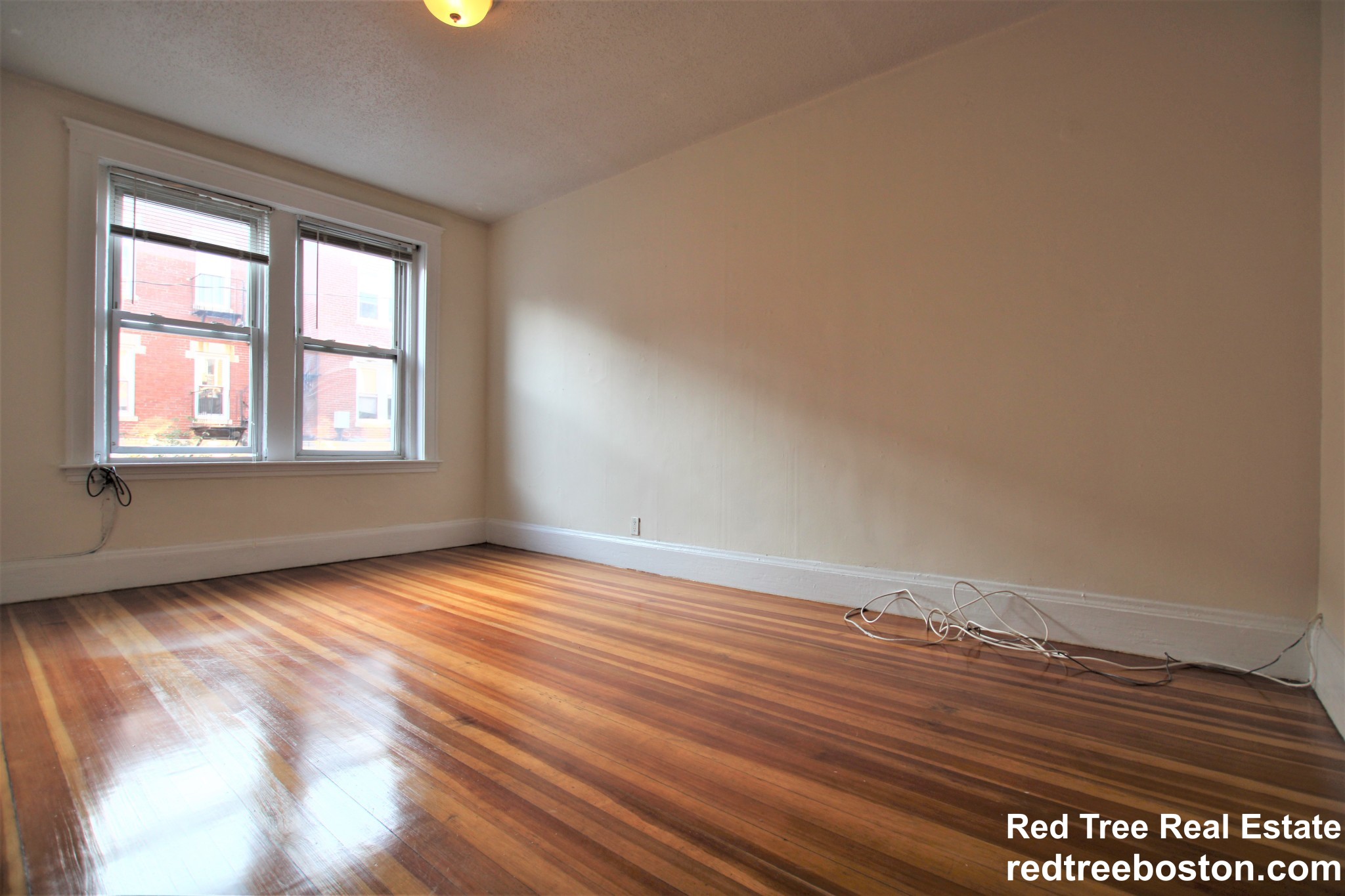 6 Barrows St, Allston