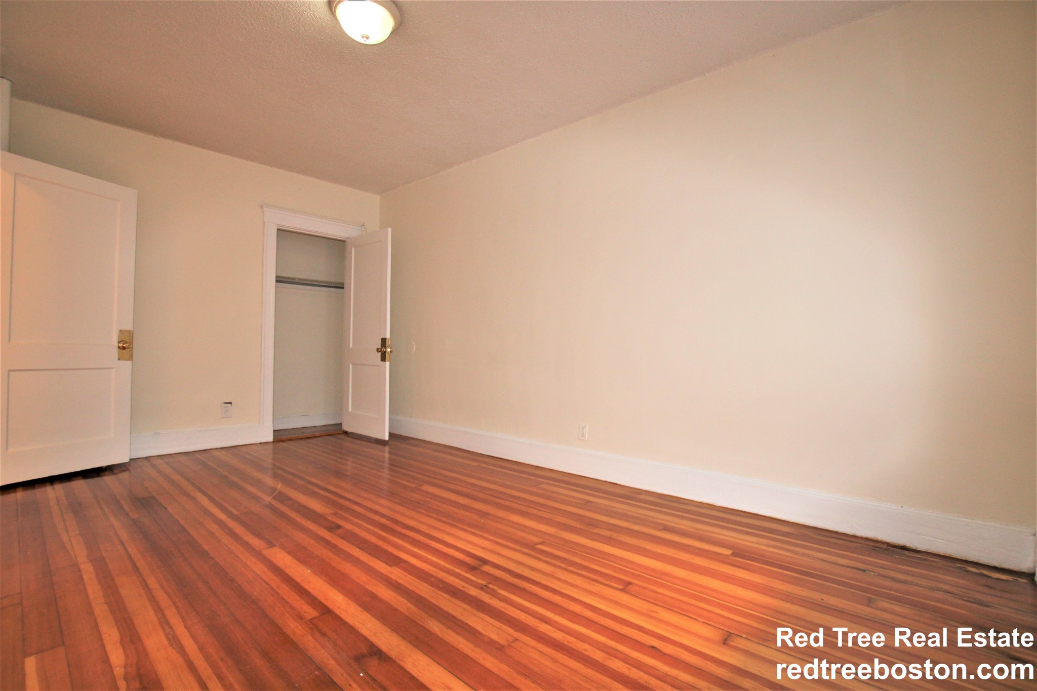 6 Barrows St, Allston