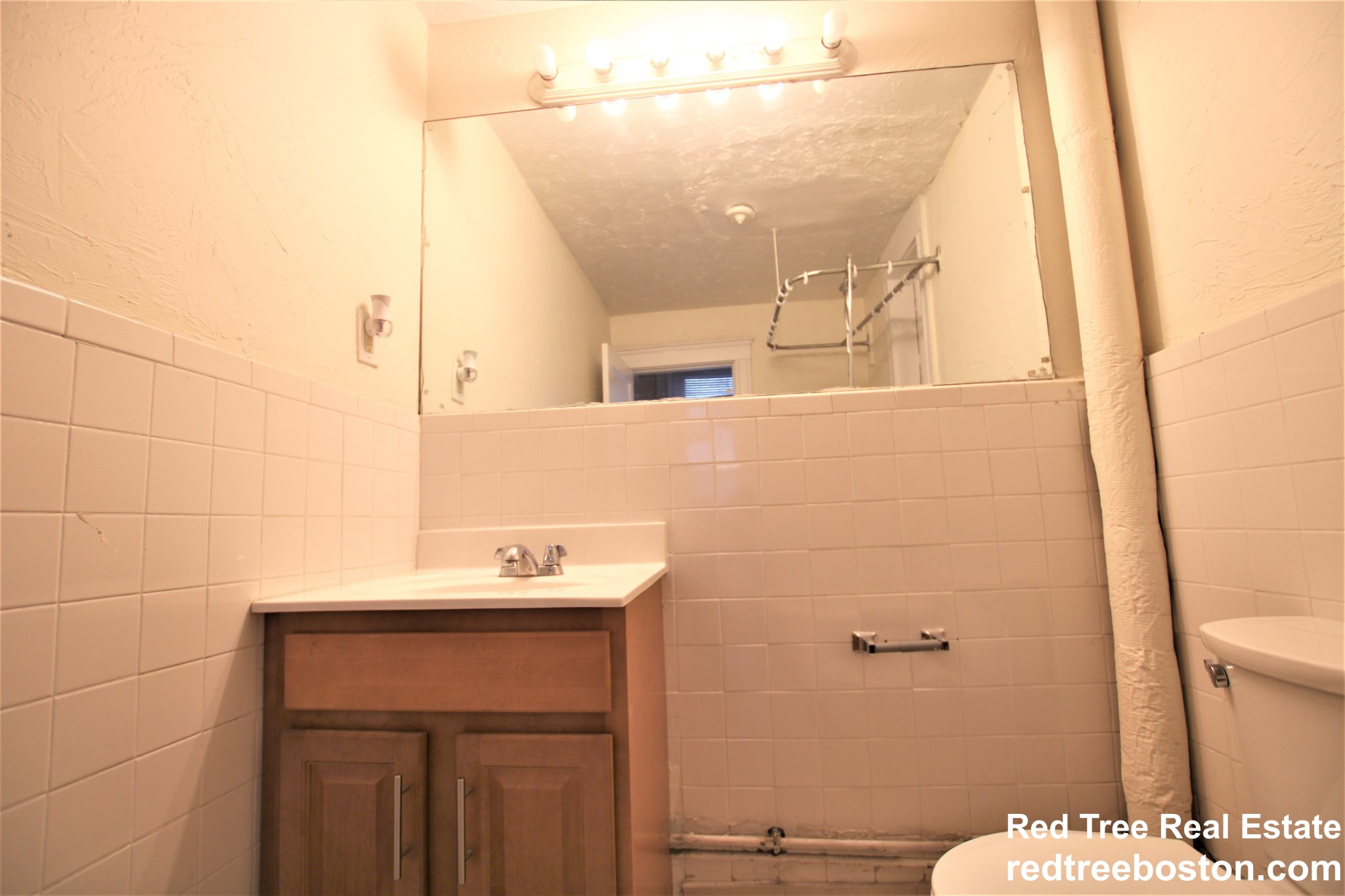 6 Barrows St, Allston