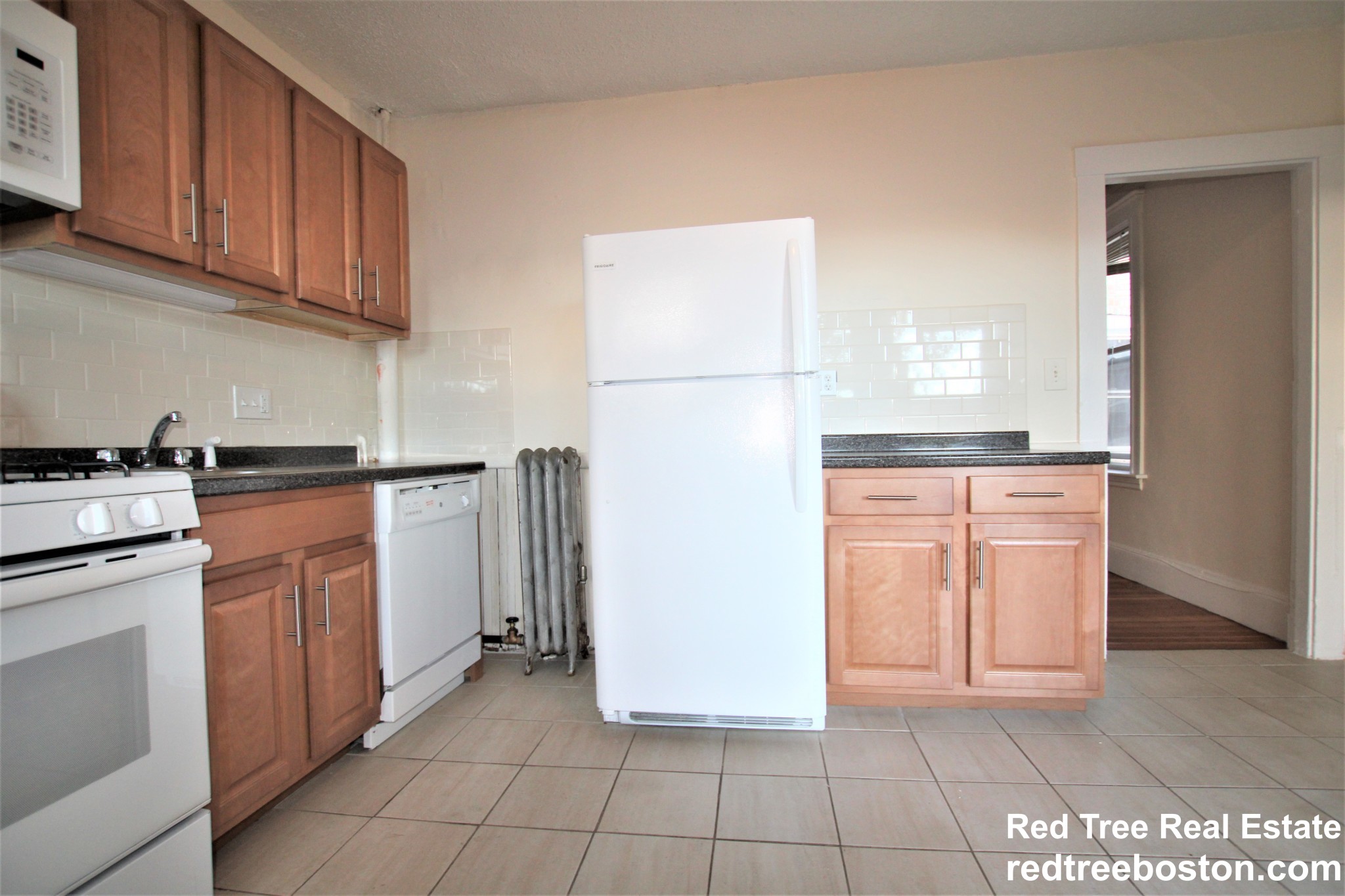 6 Barrows St, Allston