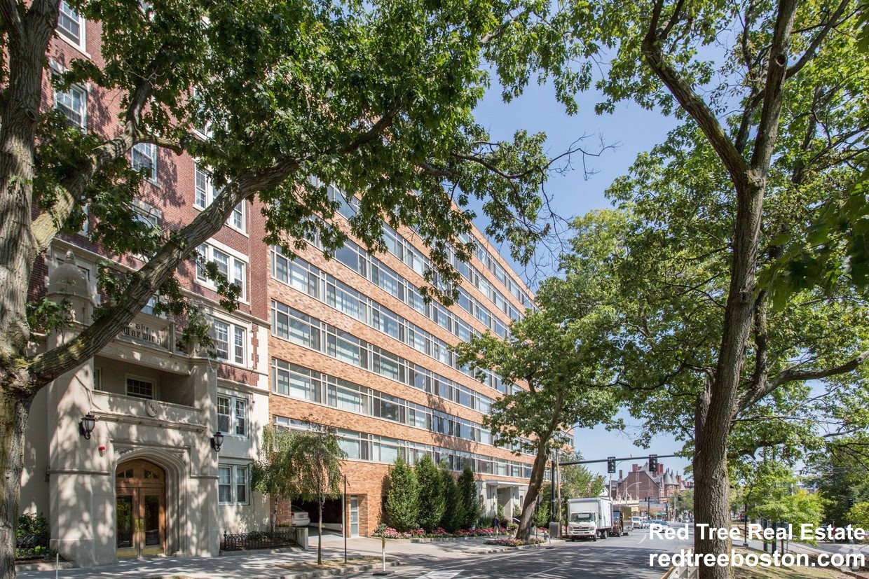 1440 Beacon St, Corey Hill