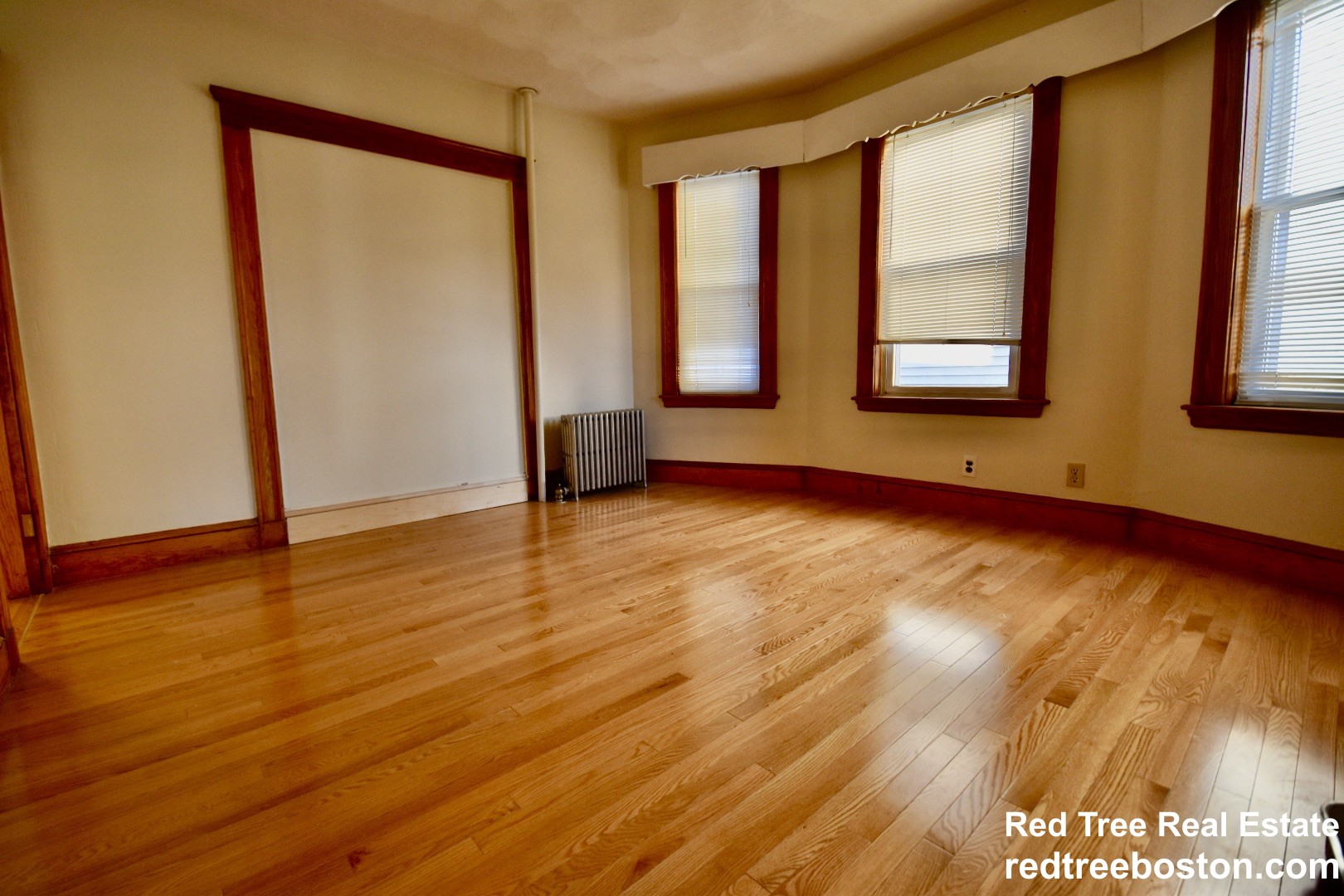 96 Conwell Ave, East Somerville