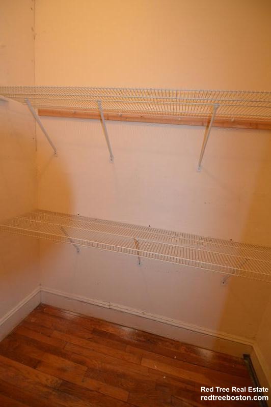 30 Gibbs St, North Brookline