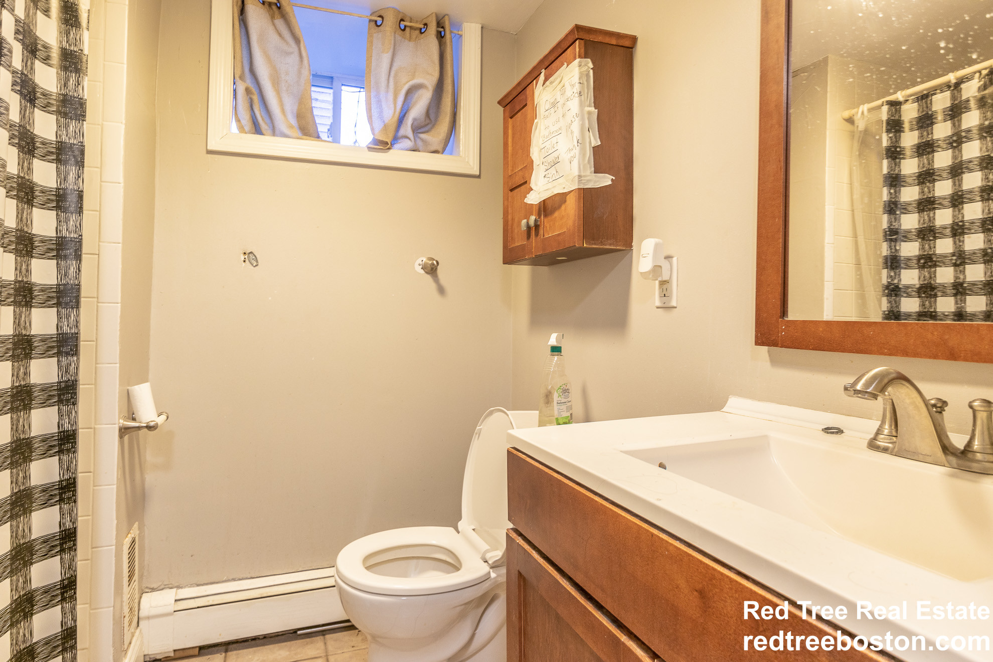 8 Sunset St, Mission Hill