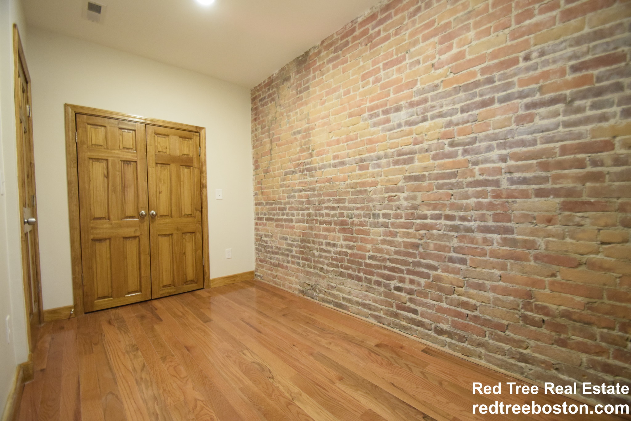 1736 Beacon St, Brookline