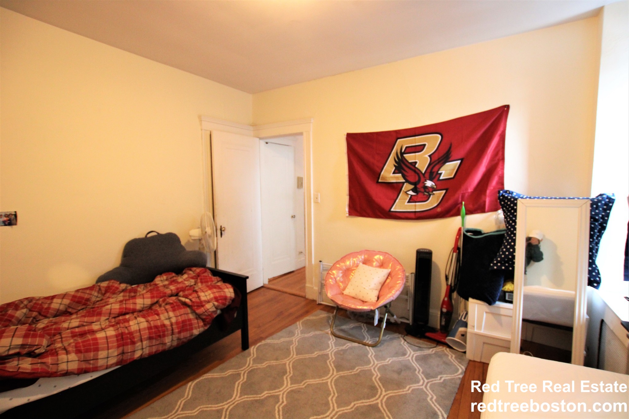 2003 Commonwealth Ave, Brighton