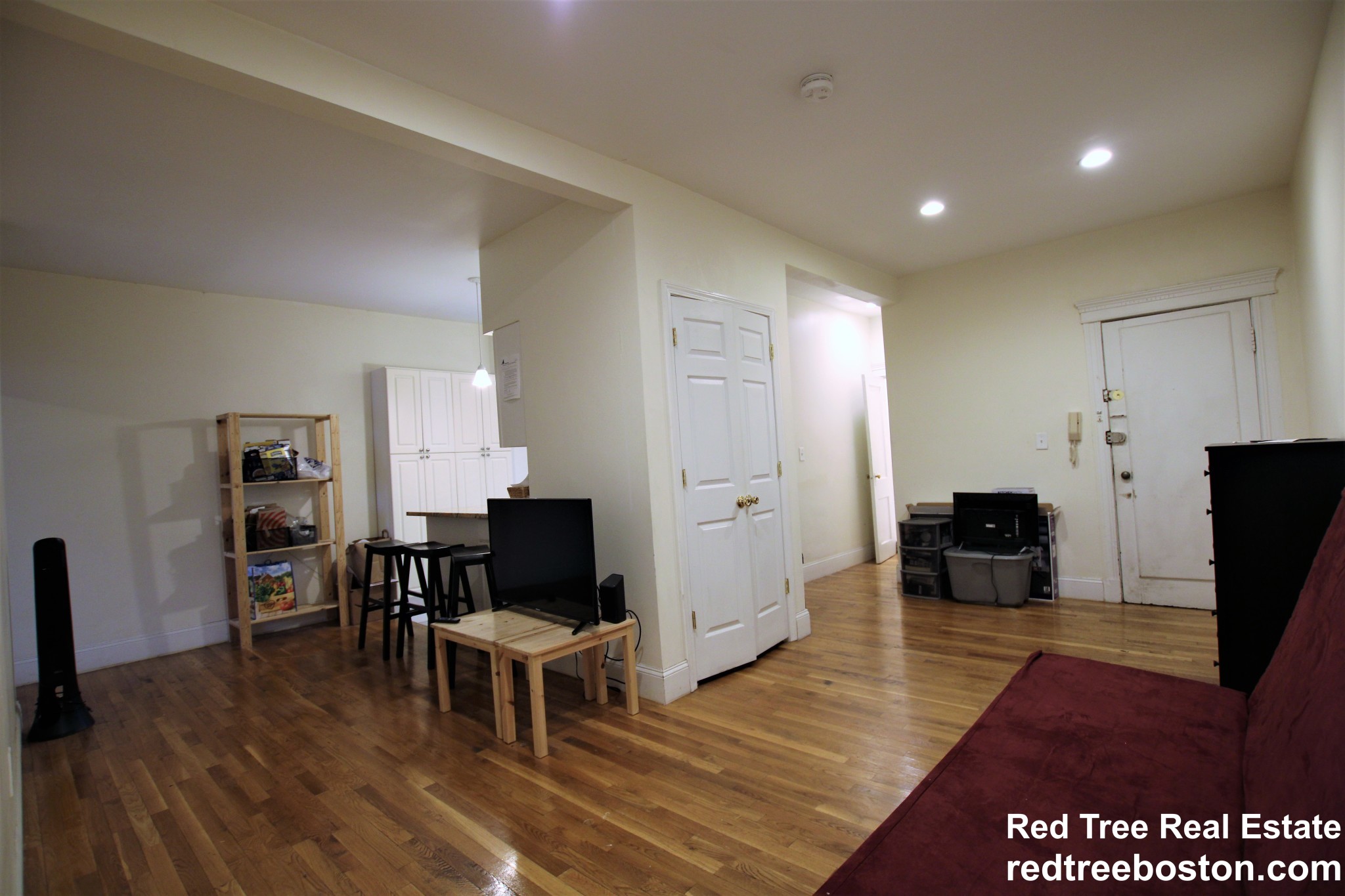 1868 Commonwealth Ave, Brighton