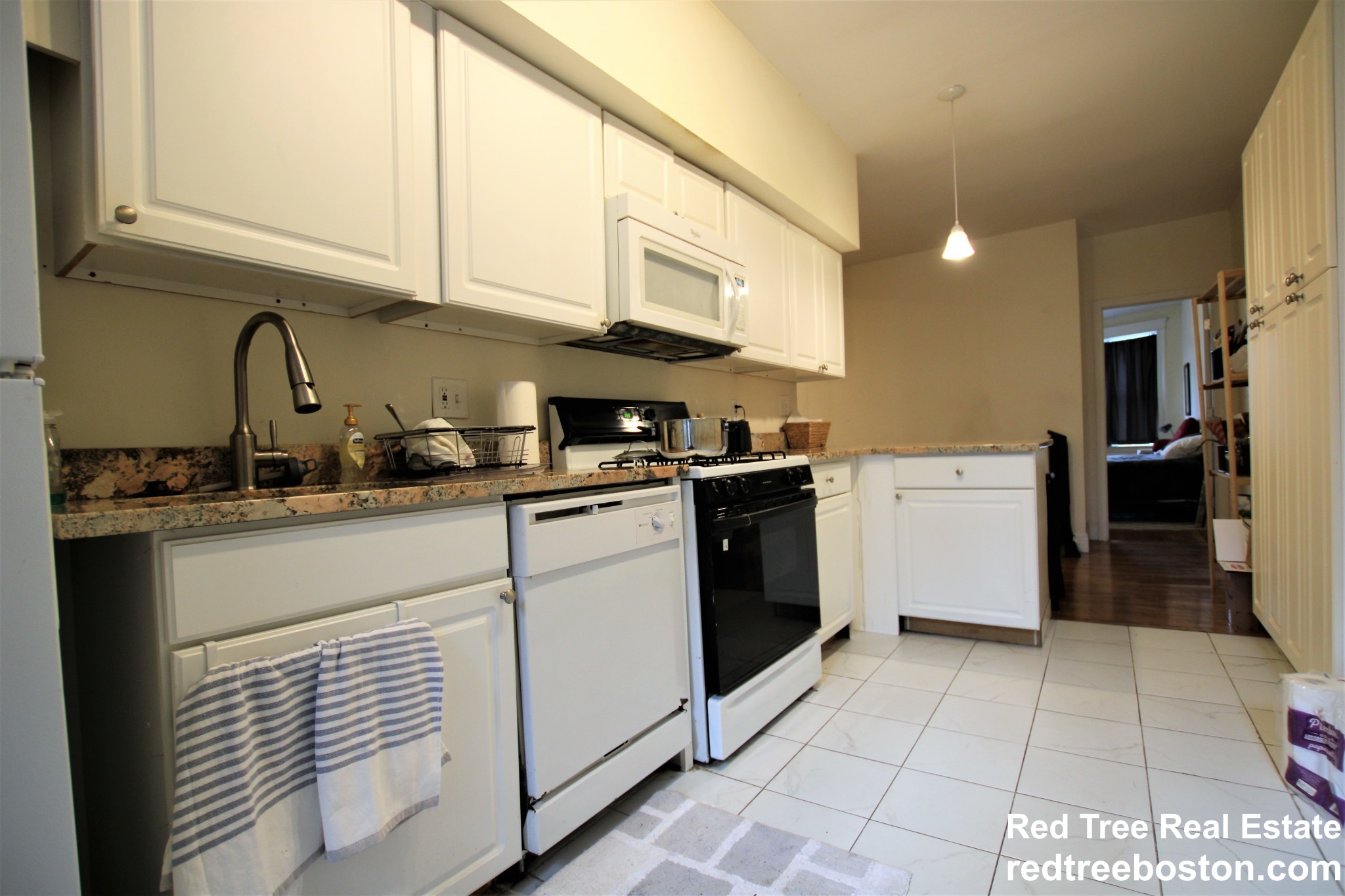 1868 Commonwealth Ave, Brighton