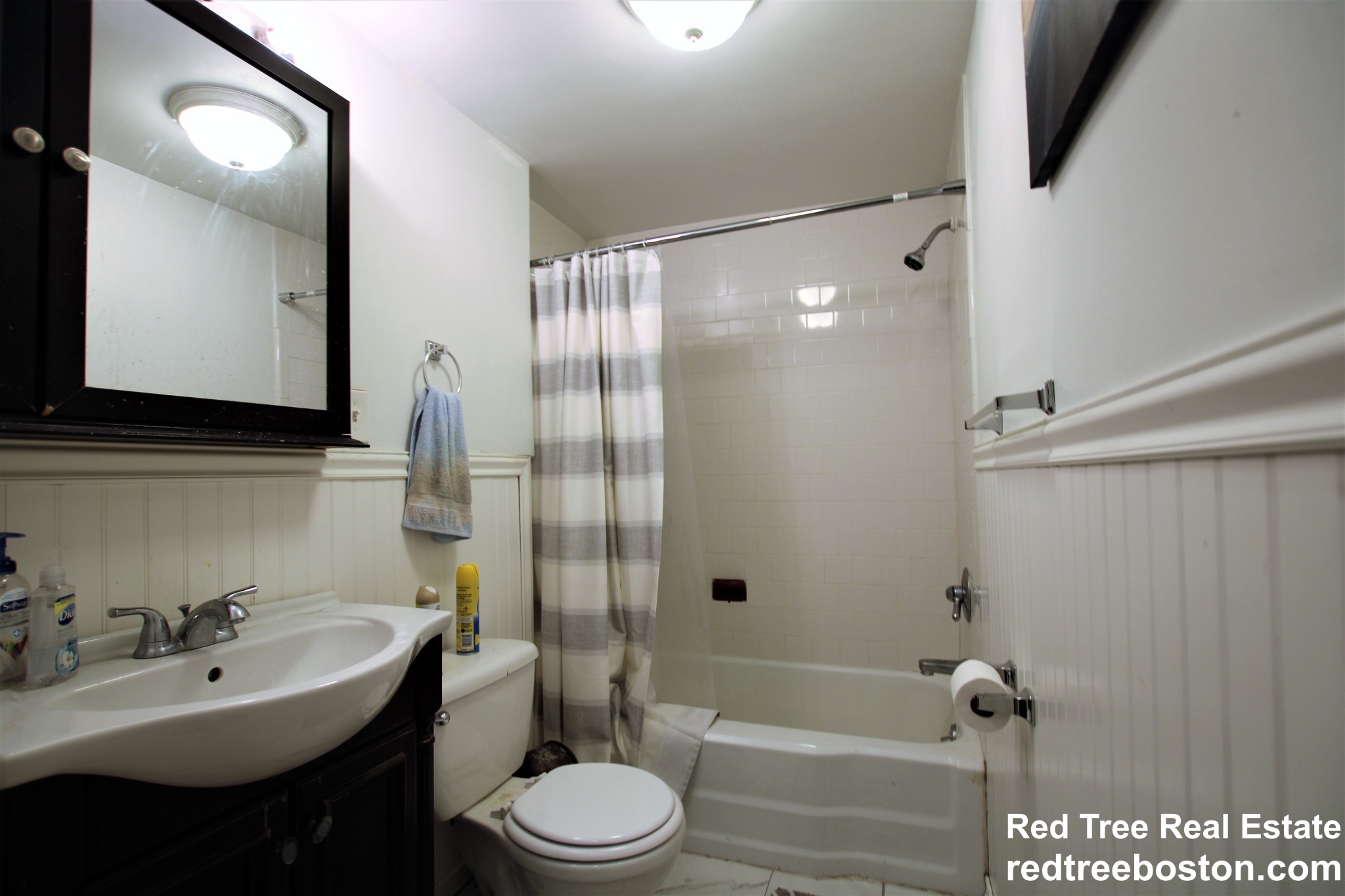 1868 Commonwealth Ave, Brighton