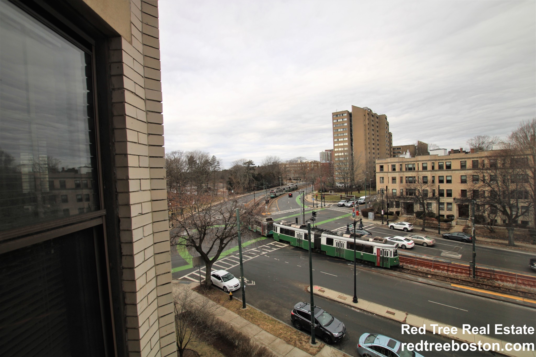 1872 Commonwealth Ave, Brighton