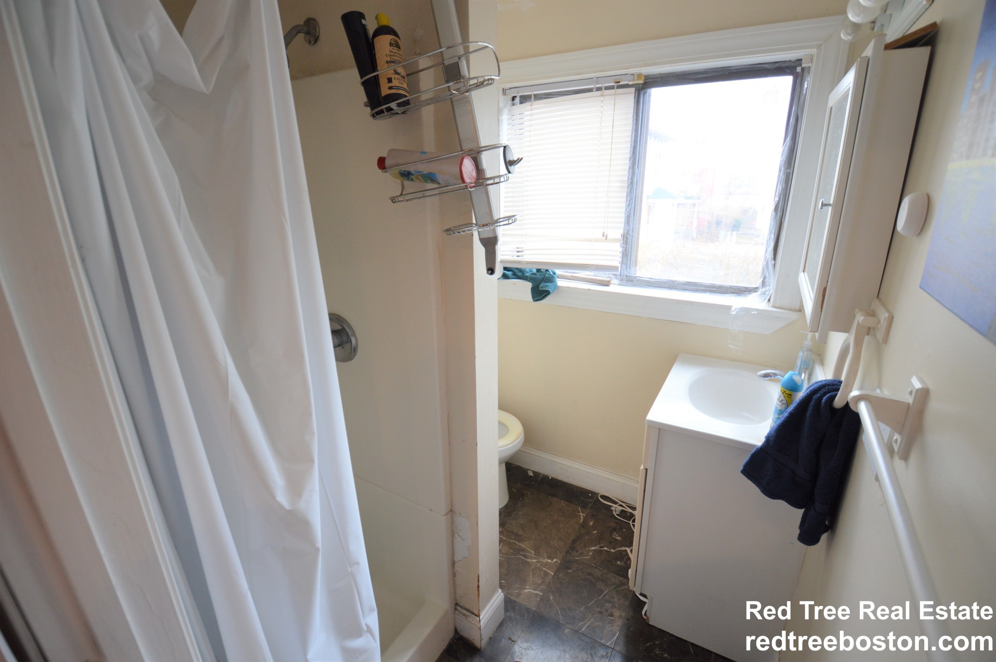 74 Ashford St, Allston