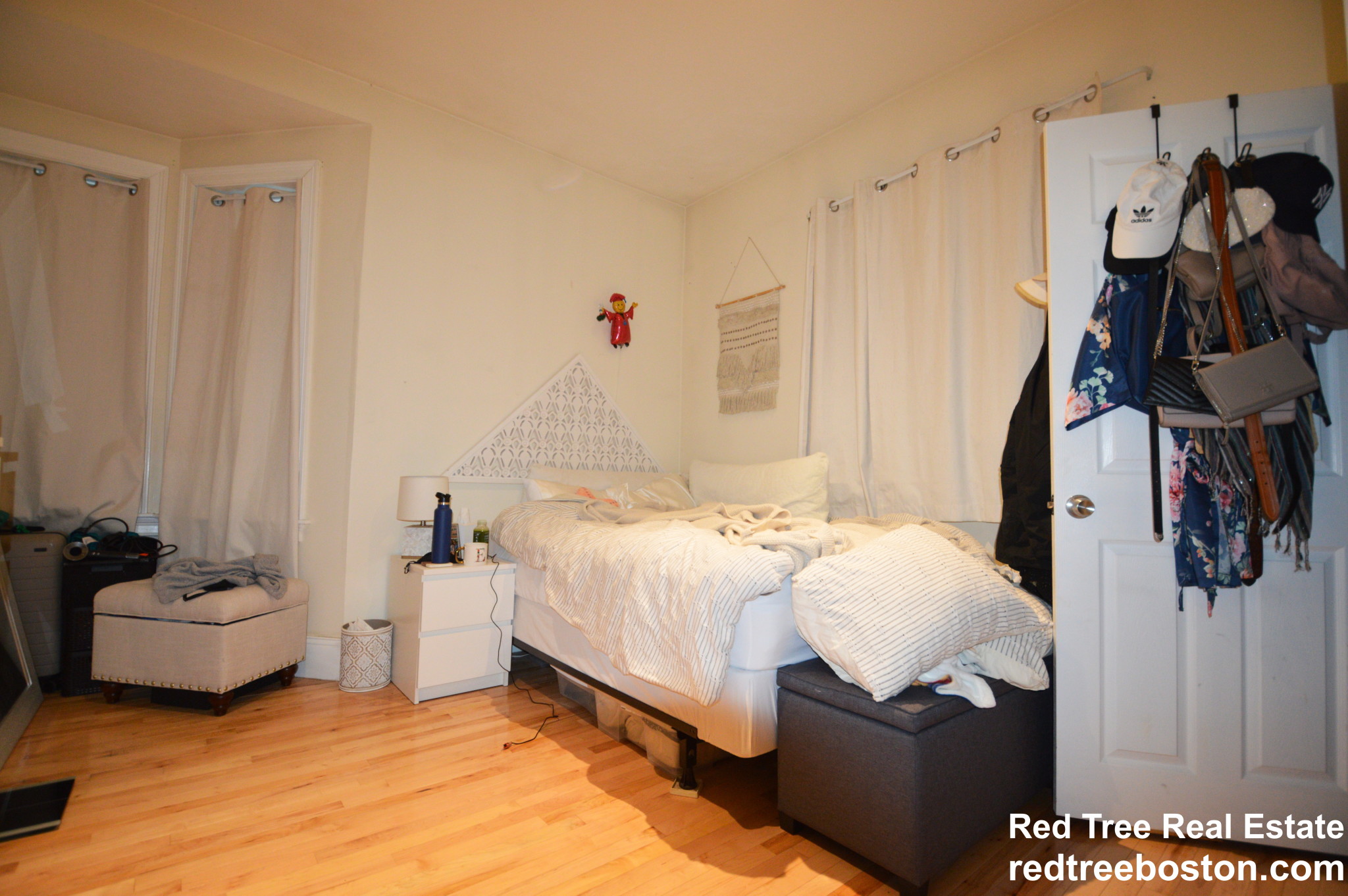 1203 Beacon St, Coolidge Corner